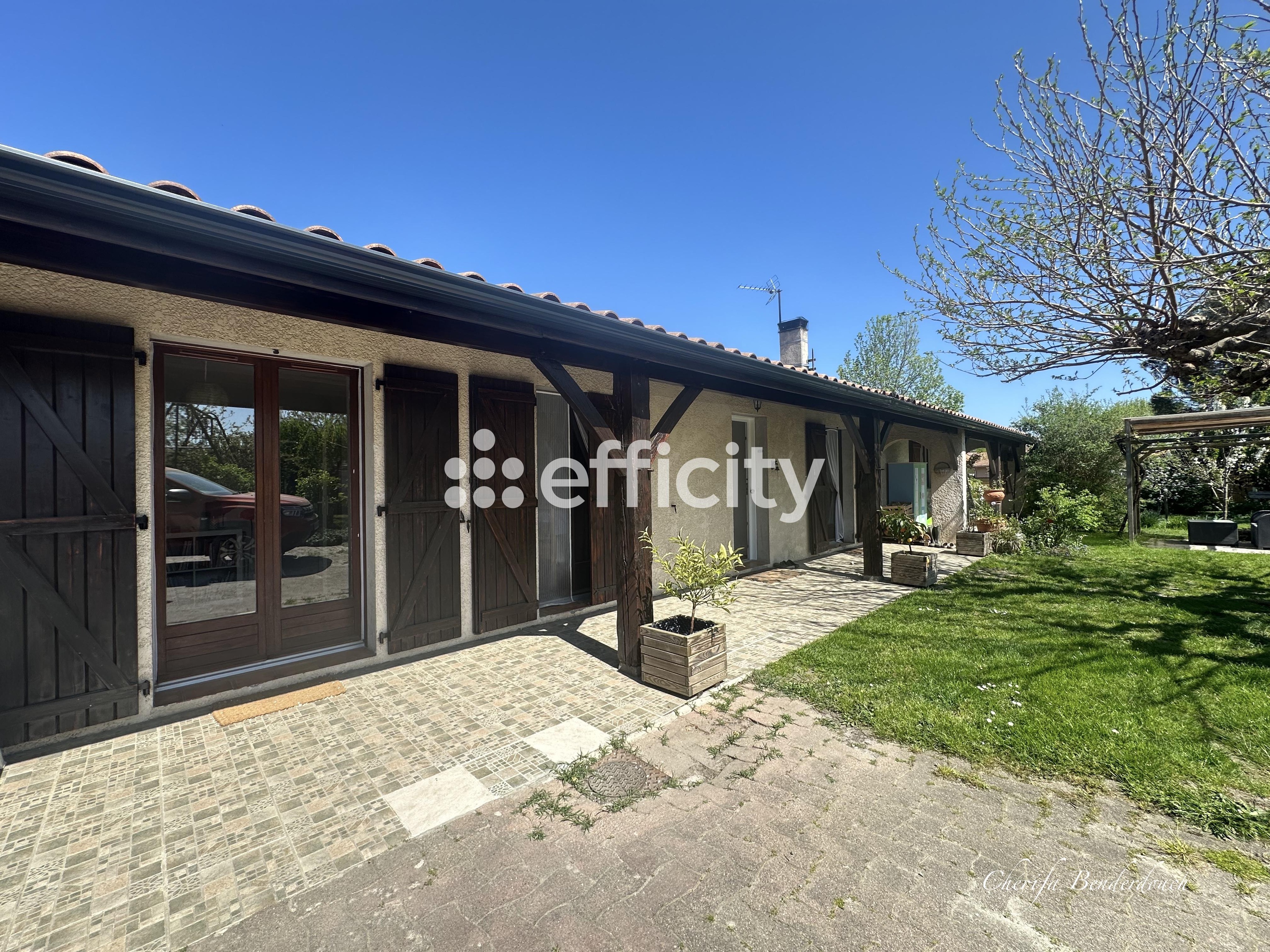 Achat immobilier Maison 8 pièces  142m2 à Saint-Caprais-de-Bordeaux (33880) - Photo n°13