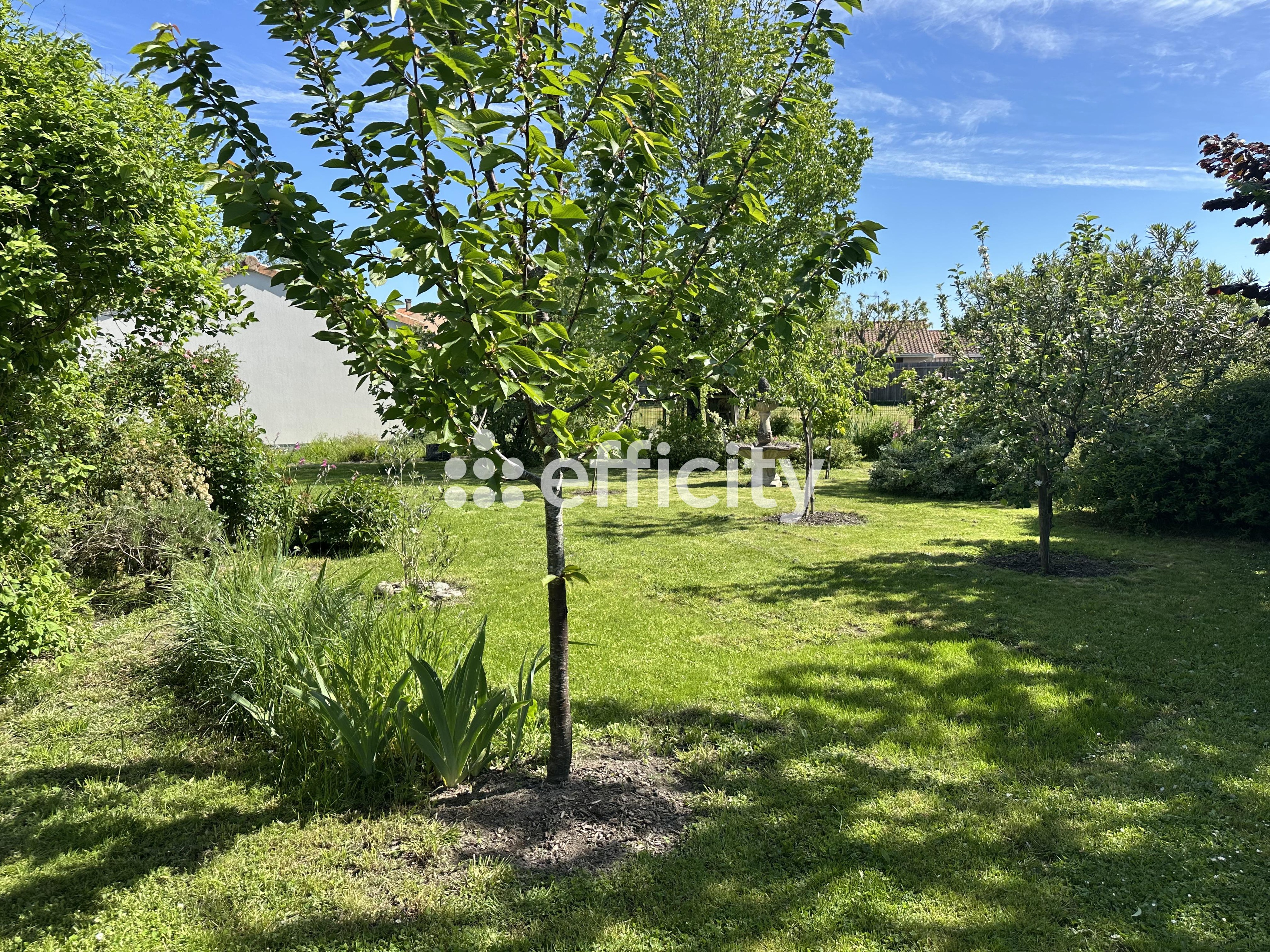 Achat immobilier Maison 8 pièces  142m2 à Saint-Caprais-de-Bordeaux (33880) - Photo n°11