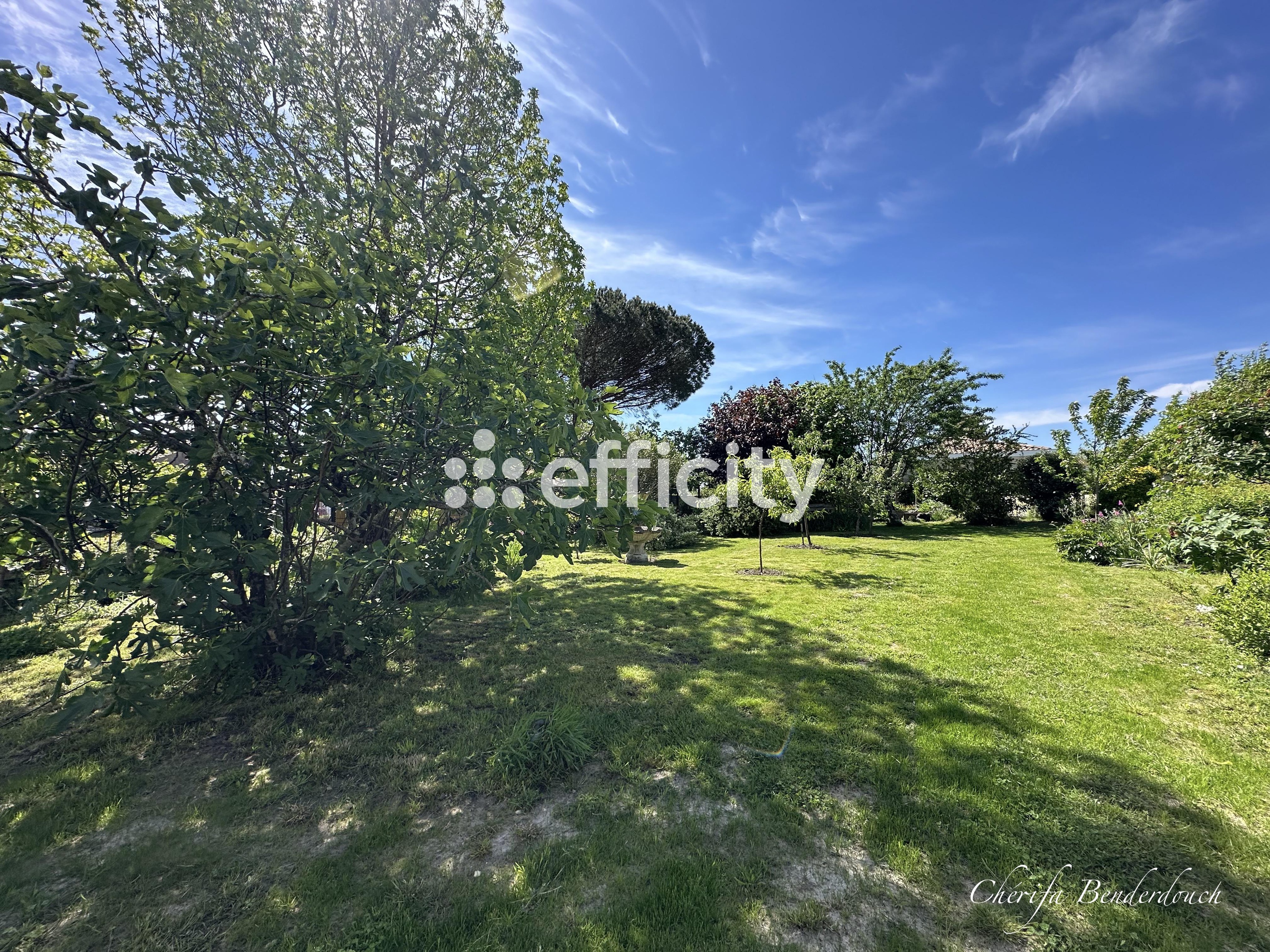 Achat immobilier Maison 8 pièces  142m2 à Saint-Caprais-de-Bordeaux (33880) - Photo n°12