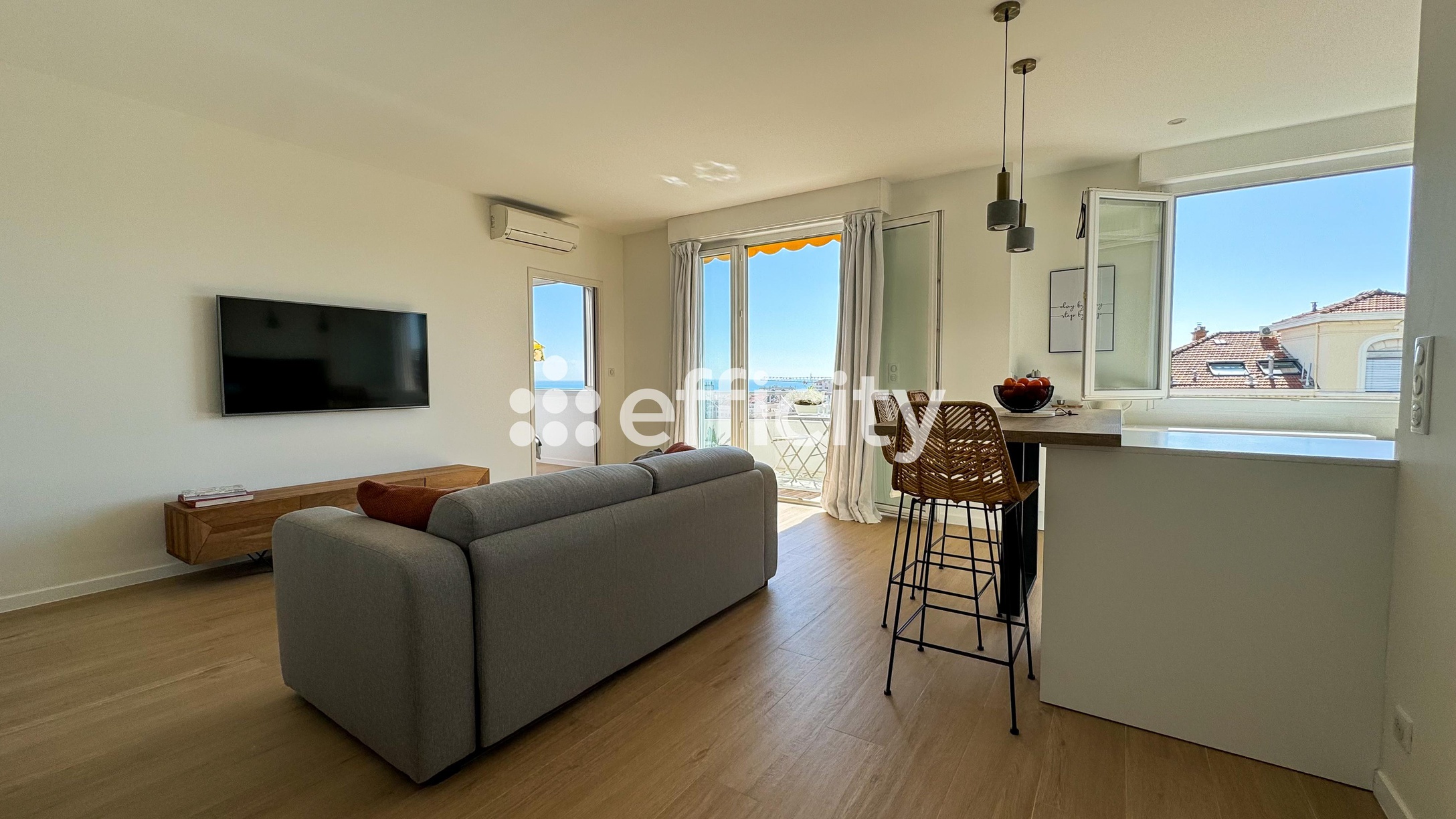 appartement 2 pièces - 54m2 à Cannes (06400)