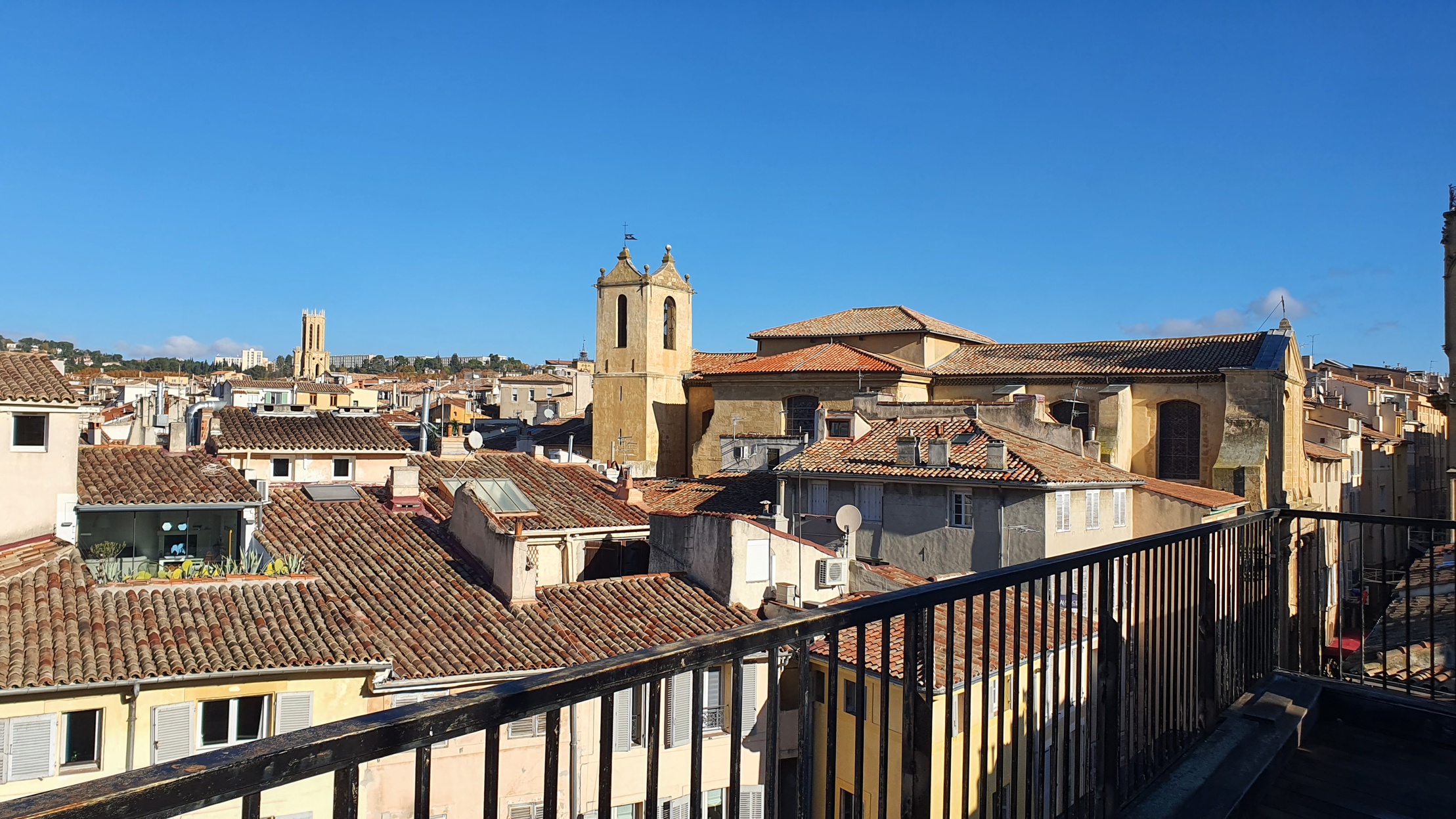 immeuble  - 1000m2 à Aix-en-Provence (13290)