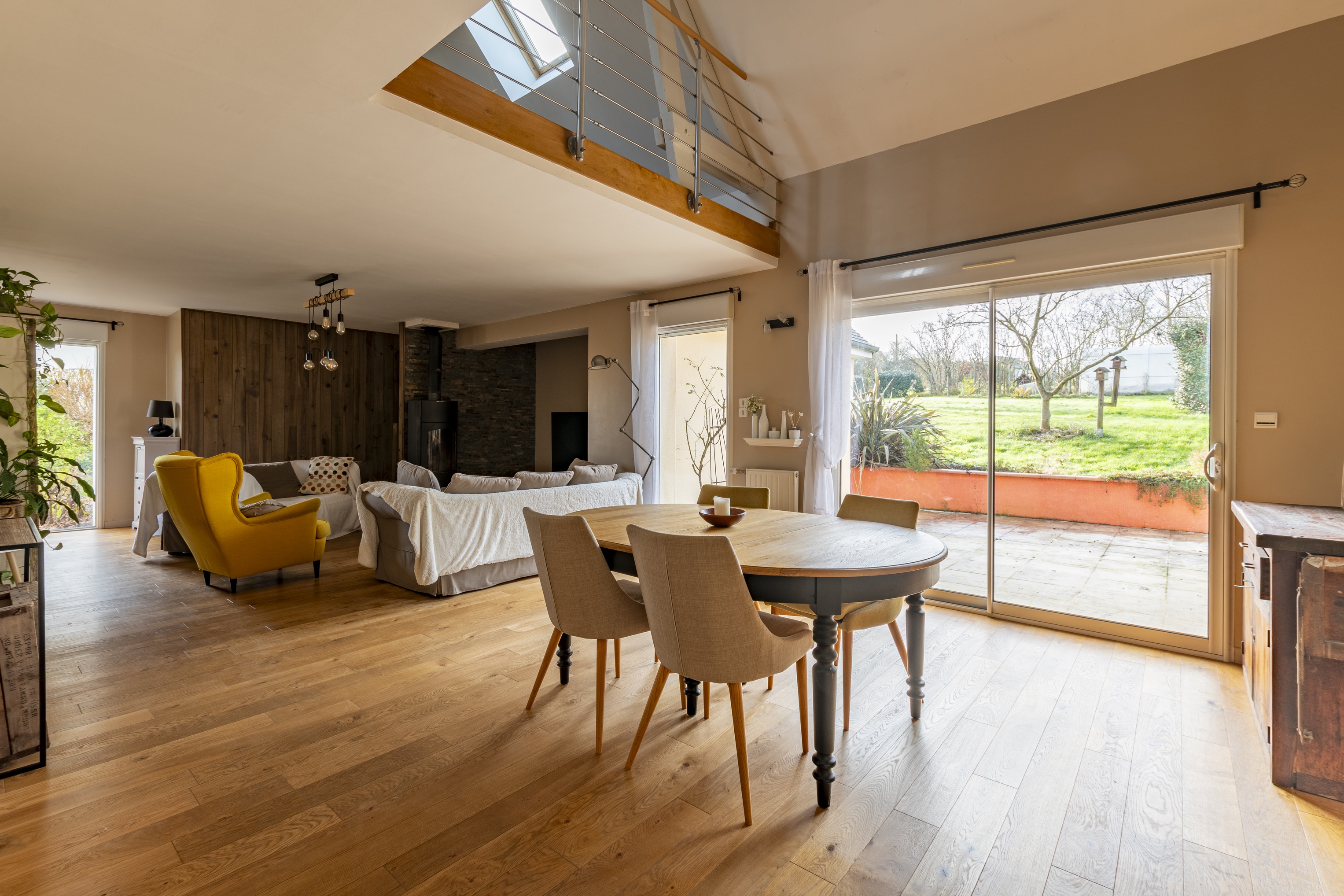 maison 7 pièces - 227m2 à Sainte-Jamme-sur-Sarthe (72380)