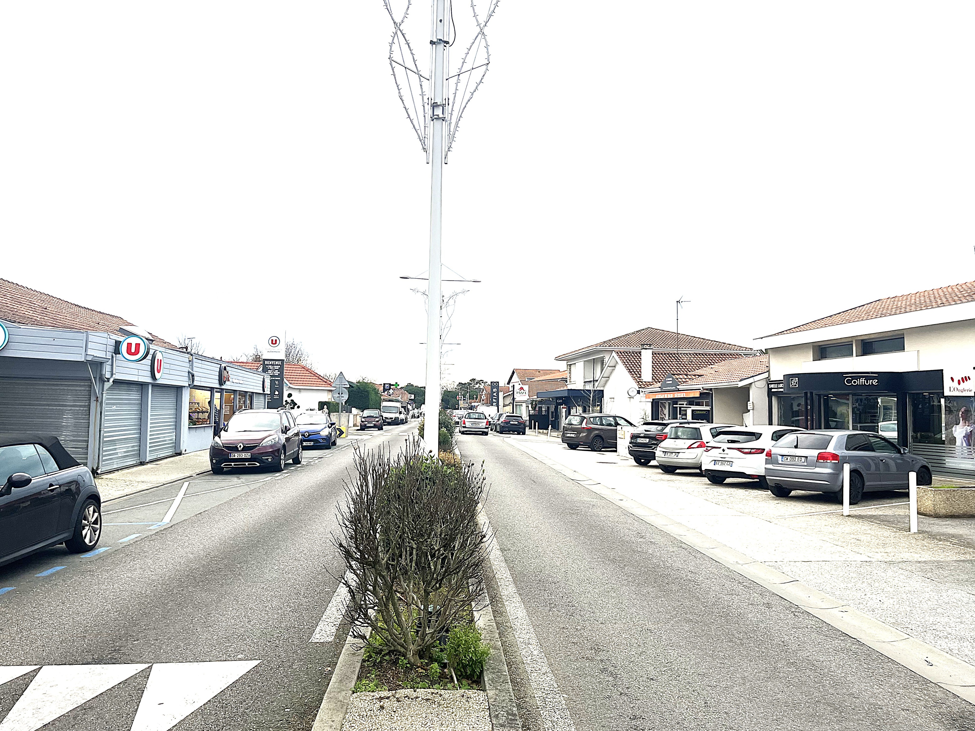 Achat immobilier Local commercial 2 pièces  161m2 à Gujan-Mestras (33470) - Photo n°1