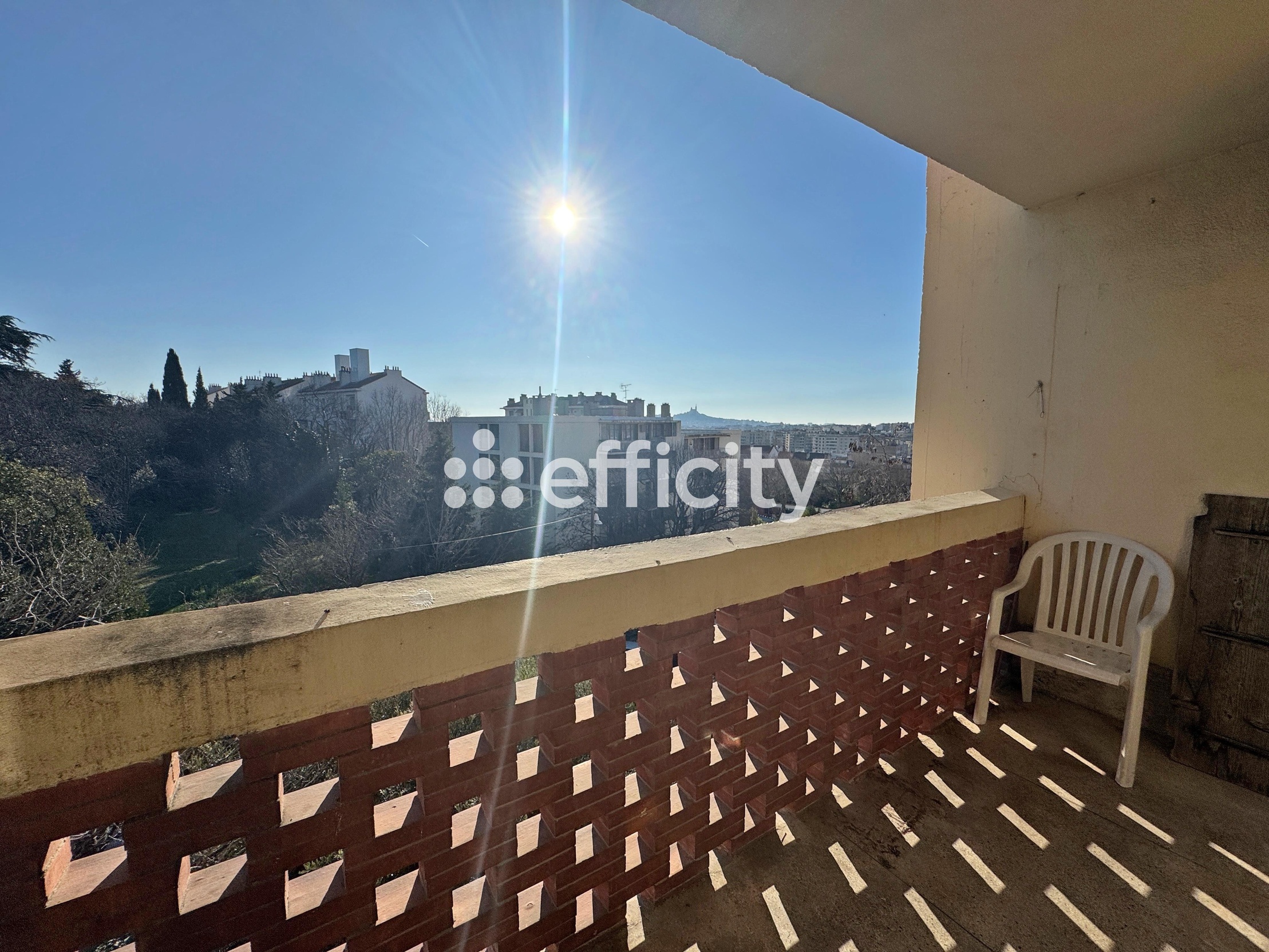 appartement 5 pièces - 94m2 à Marseille (13004)