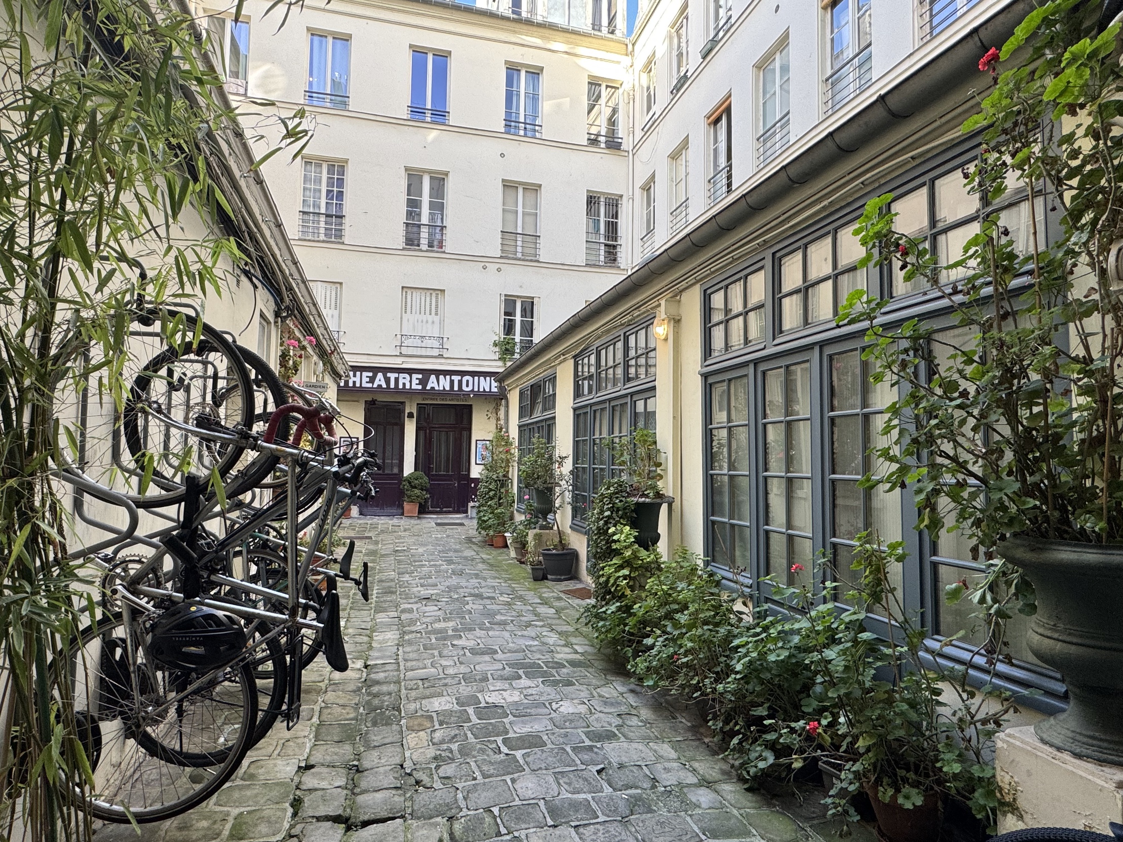 appartement 2 pièces - 30,0m2 à Paris (75010)