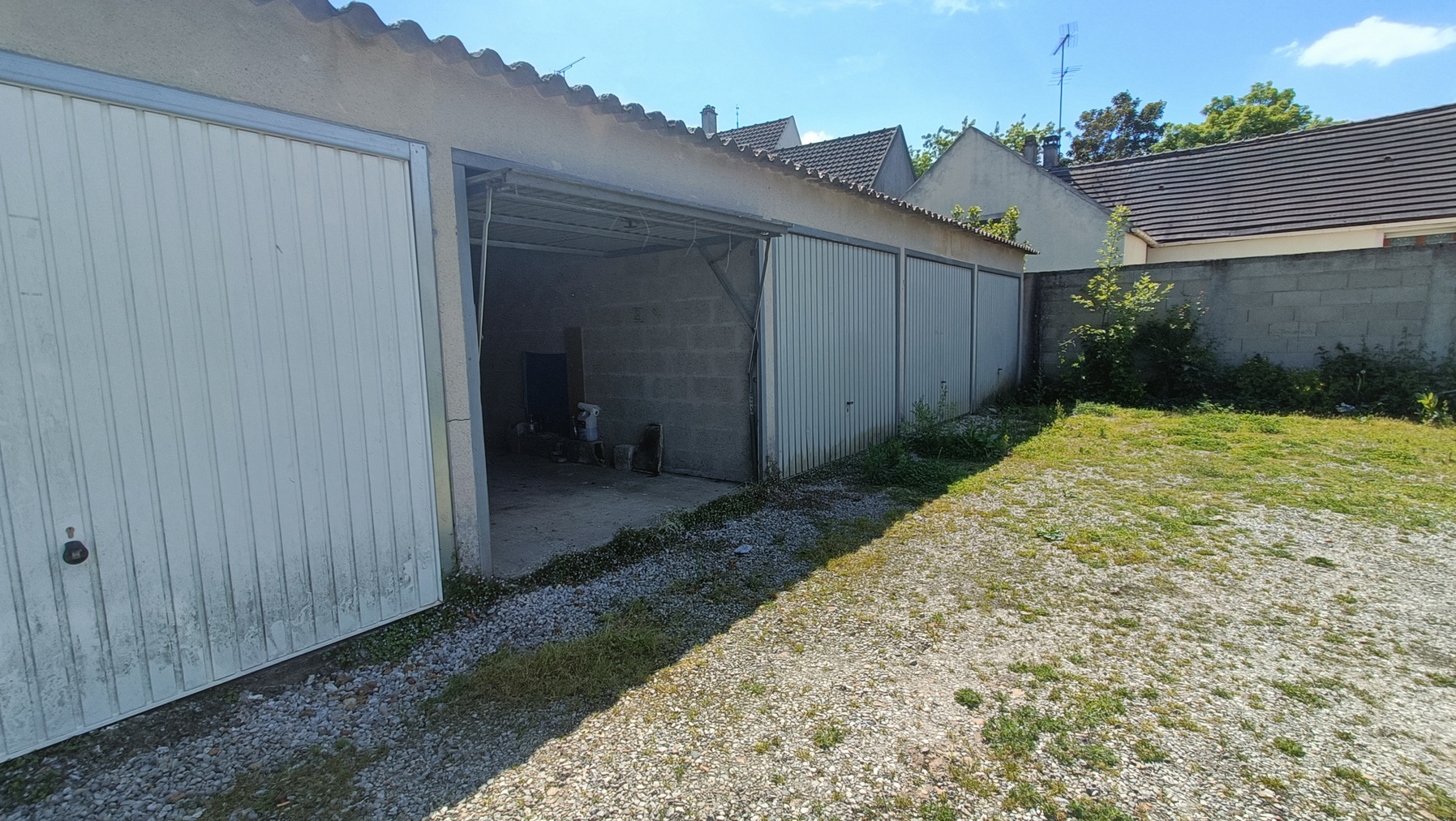 parking  - 15m2 à Dammartin-en-Goële (77230)