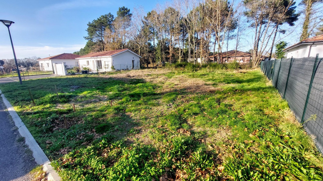 terrain  - 603m2 à Magescq (40140)