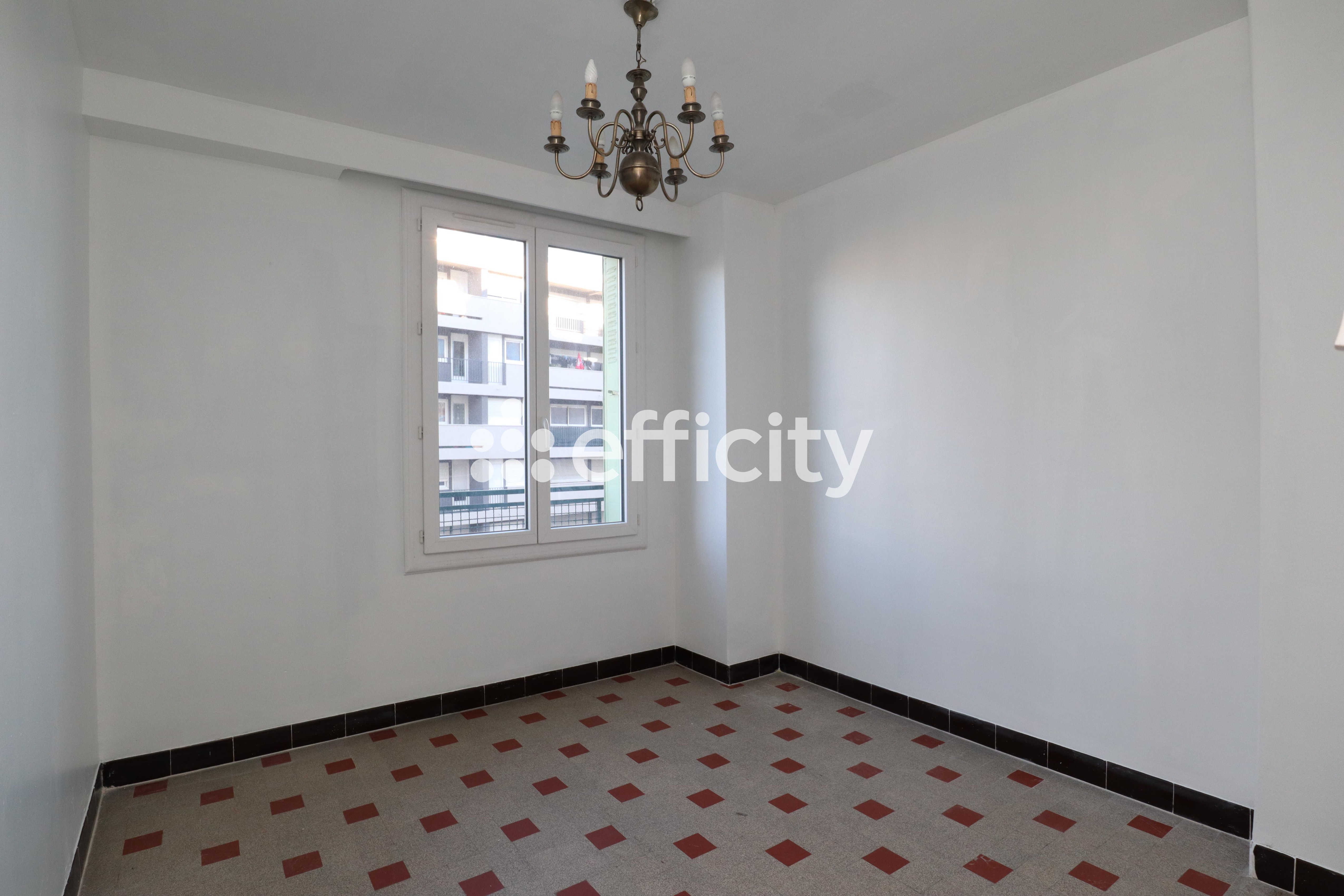 Achat immobilier Appartement 4 pièces  100m2 à Marseille (13005) - Photo n°14