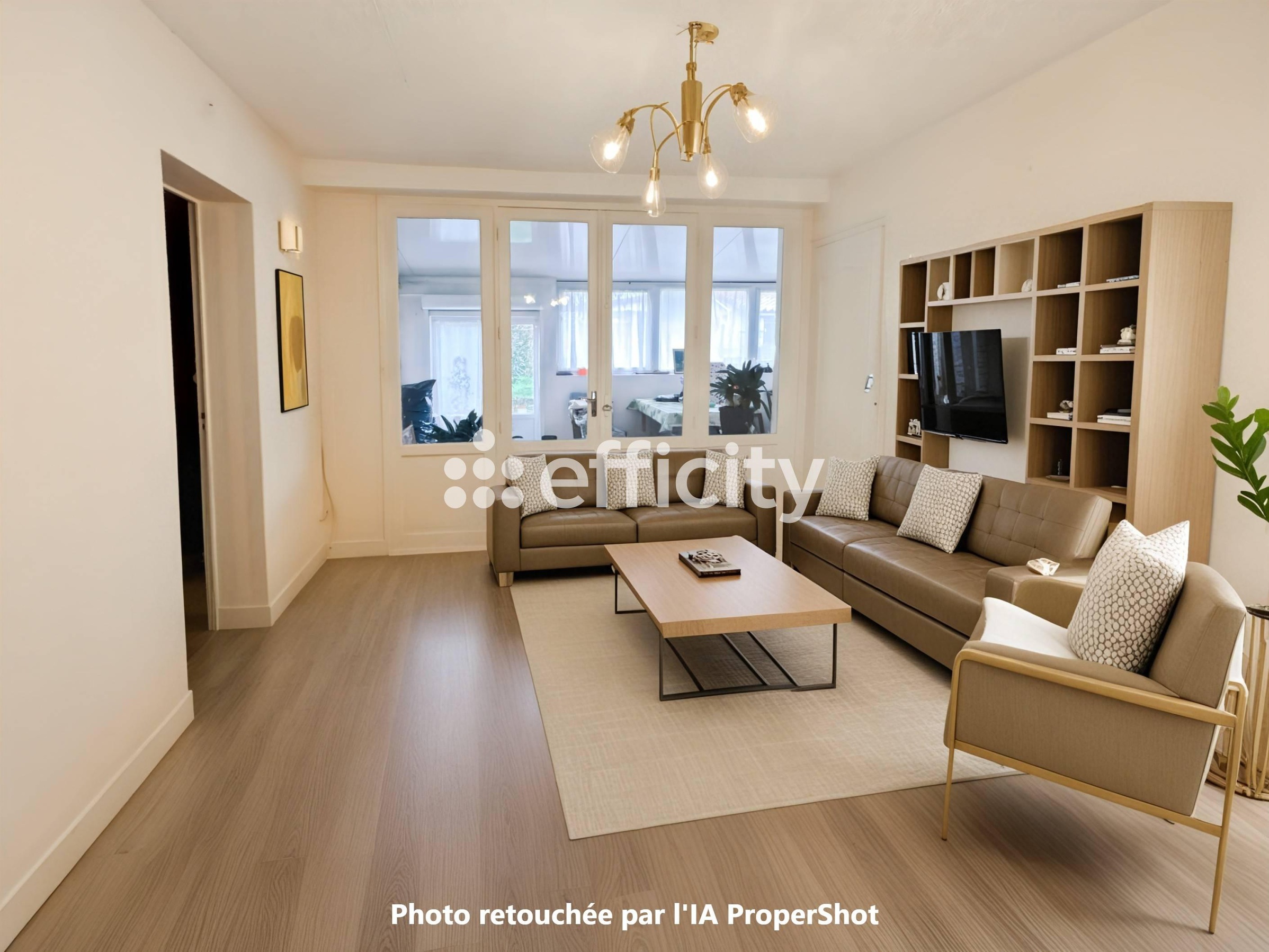 Achat immobilier Maison 5 pièces  90m2 à Saintes (17100) - Photo n°1