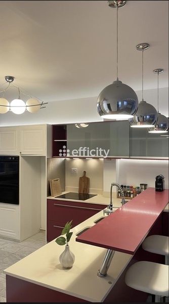 appartement 4 pièces - 111m2 à Paris (75008)