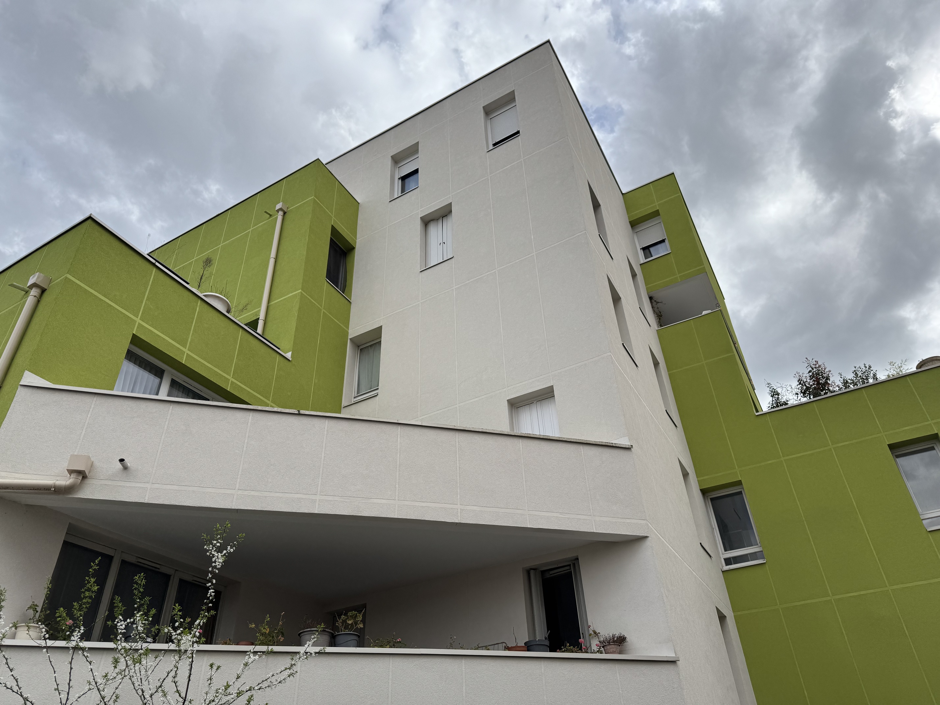 appartement 3 pièces - 83m2 à Évry-Courcouronnes (91000)