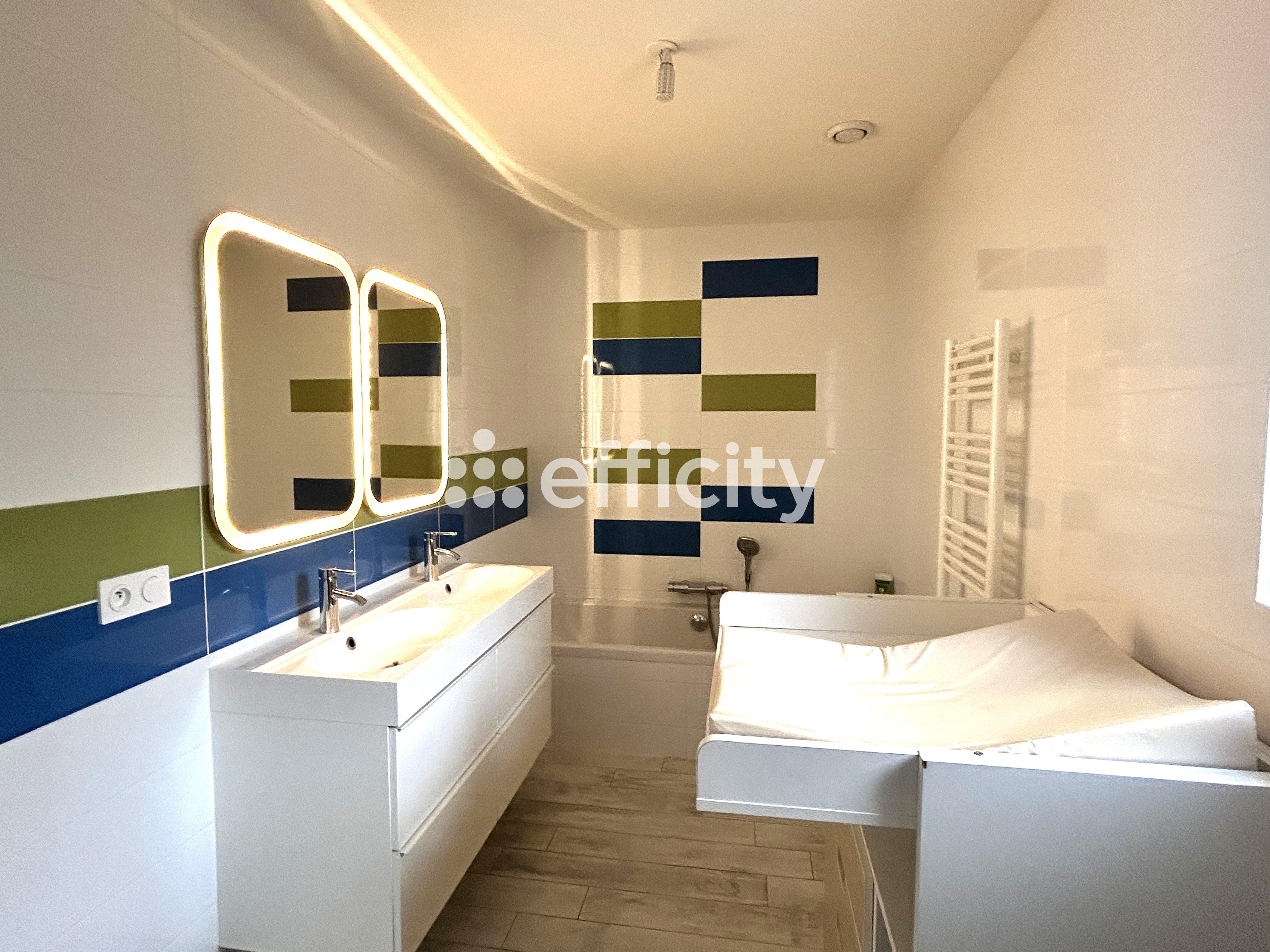 Achat immobilier Maison 5 pièces  137m2 à Condac (16700) - Photo n°11