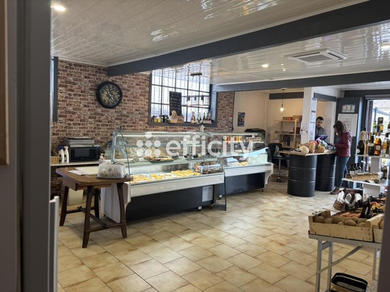 local commercial 2 pièces - 254m2 à Valros (34290)