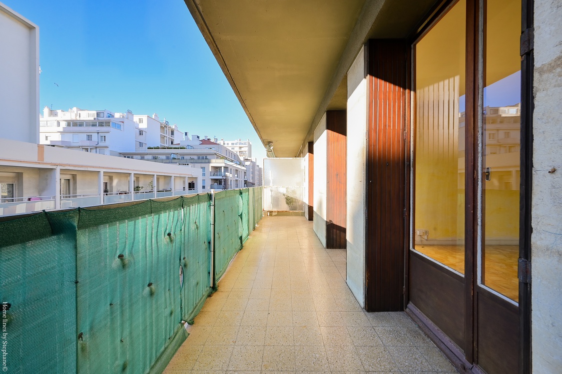 appartement 3 pièces - 77m2 à Marseille (13007)