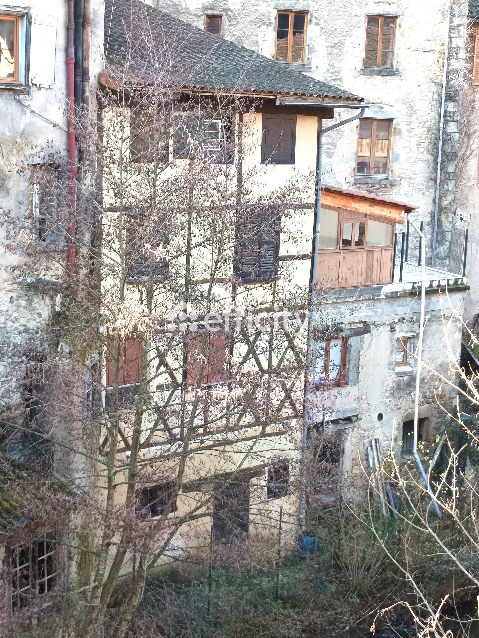 maison 7 pièces - 112m2 à Thiers (63300)