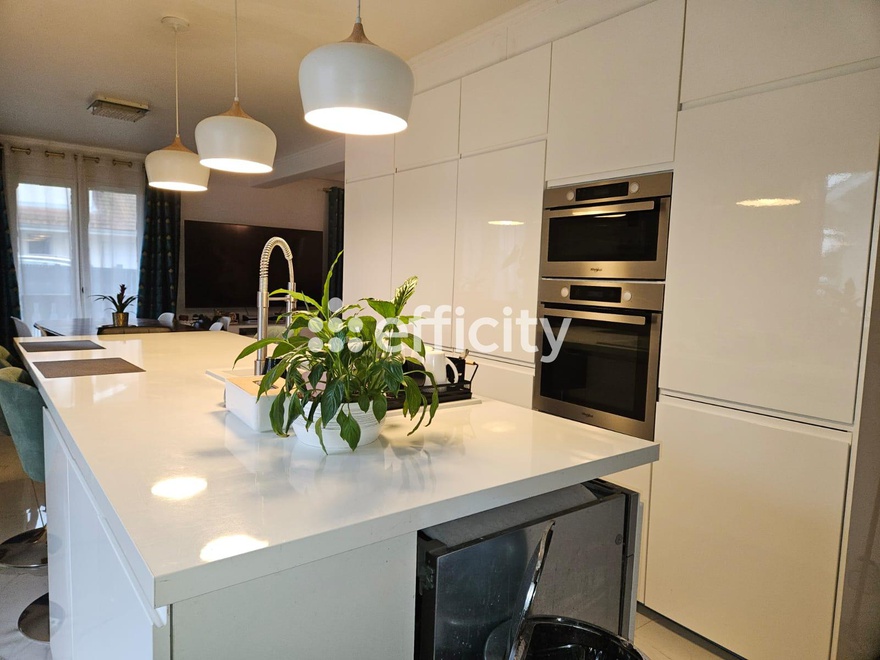 maison 8 pièces - 145m2 à Reignier-Esery (74930)