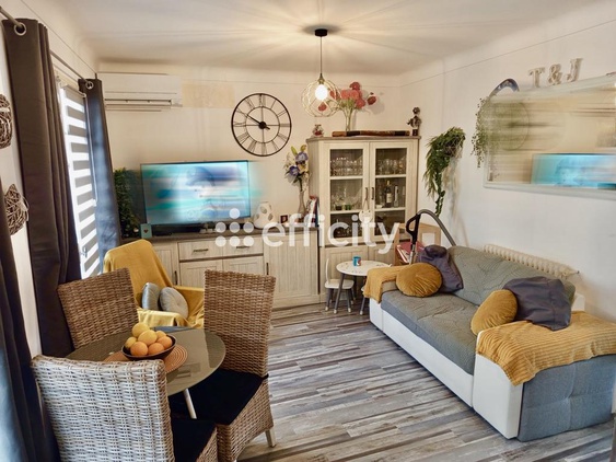 immeuble 6 pièces - 96m2 à Le Boulou (66160)