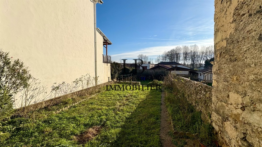 maison 9 pièces - 220m2 à Peyrehorade (40300)