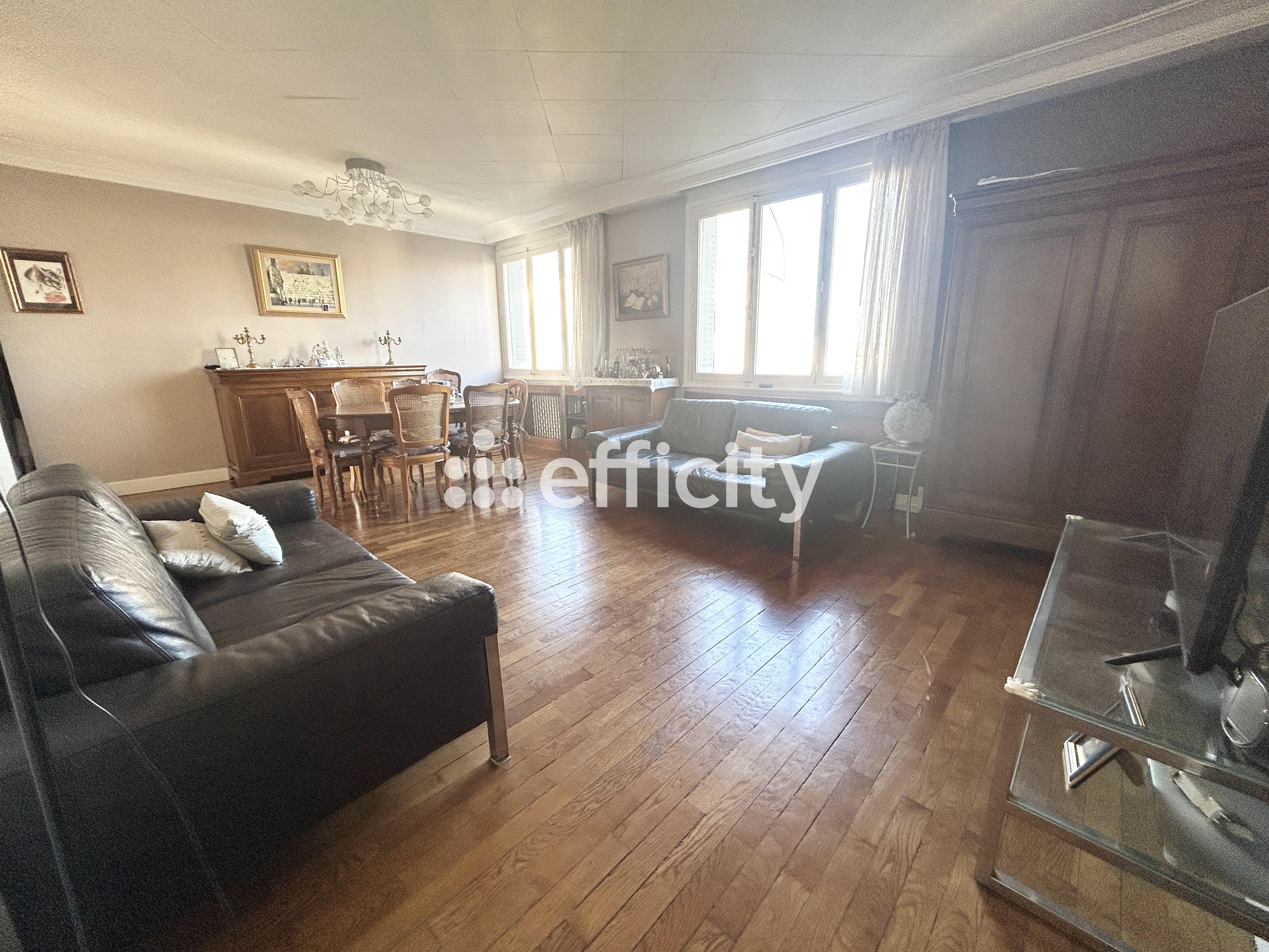 appartement 5 pièces - 117,74m2 à Villeurbanne (69100)