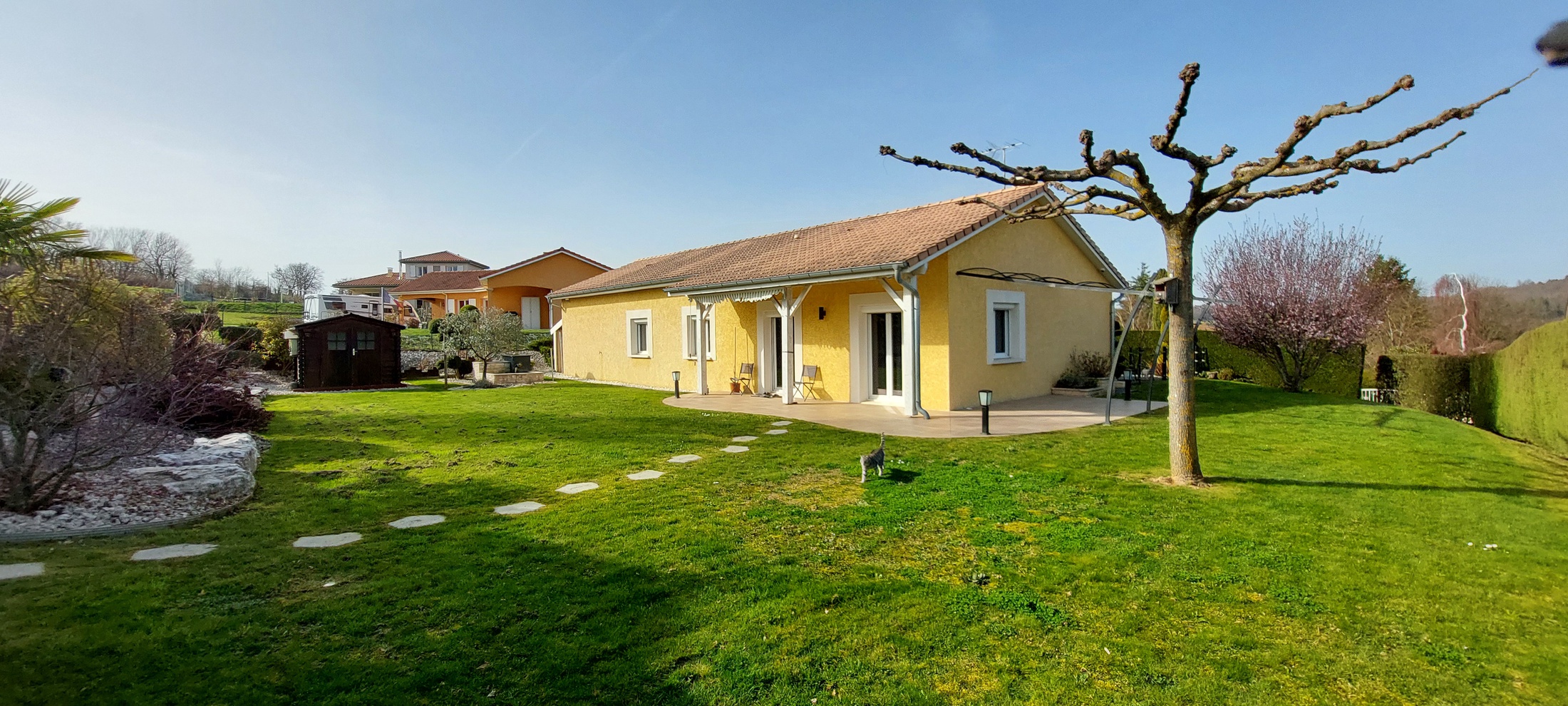 maison 5 pièces - 106m2 à Cour-et-Buis (38122)