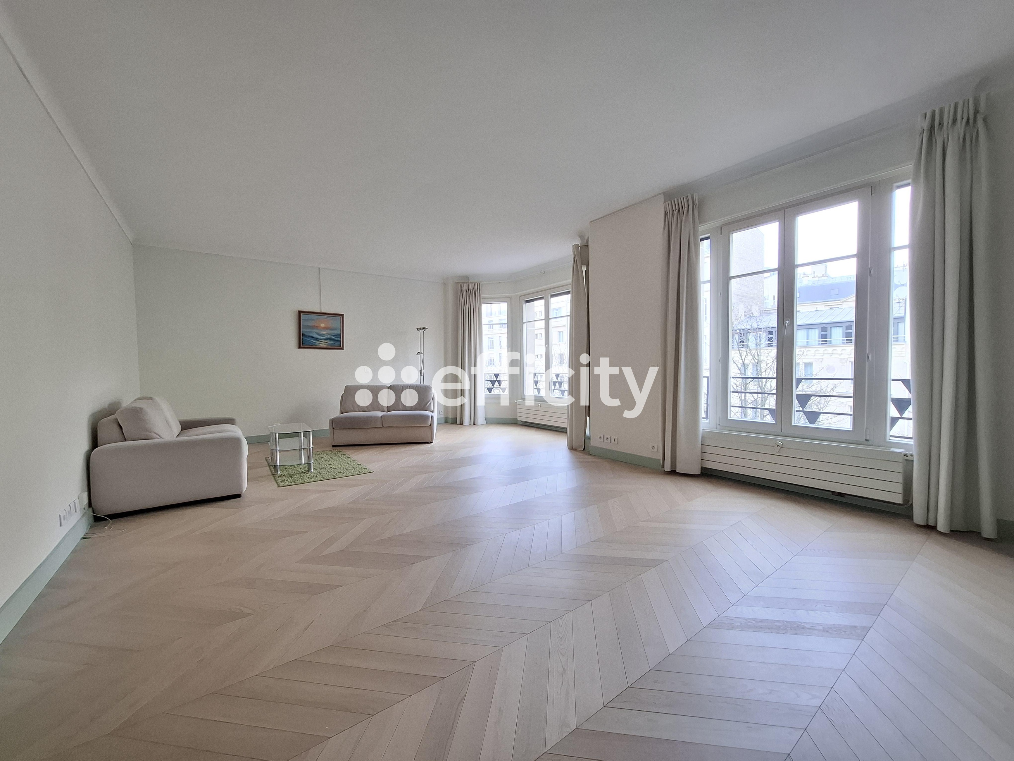 Achat immobilier Appartement 2 pièces  80m2 à Paris (75008) - Photo n°1