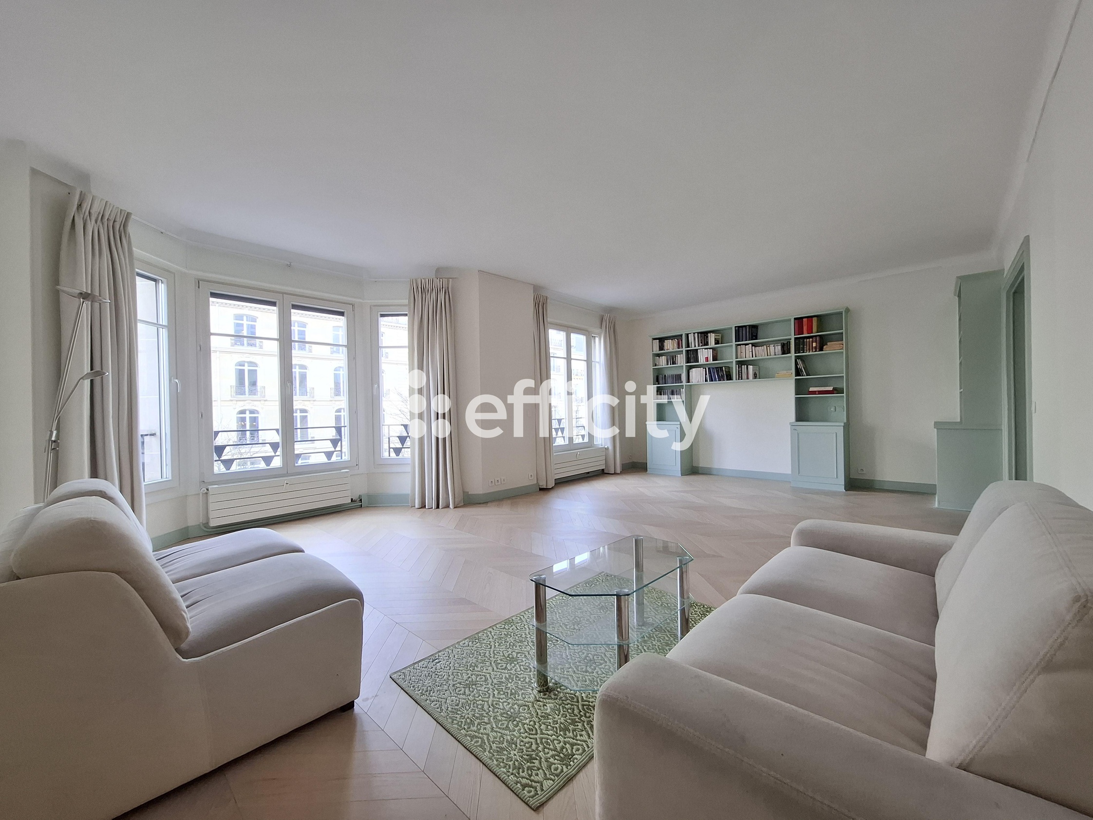 appartement 2 pièces - 80,21m2 à Paris (75008)