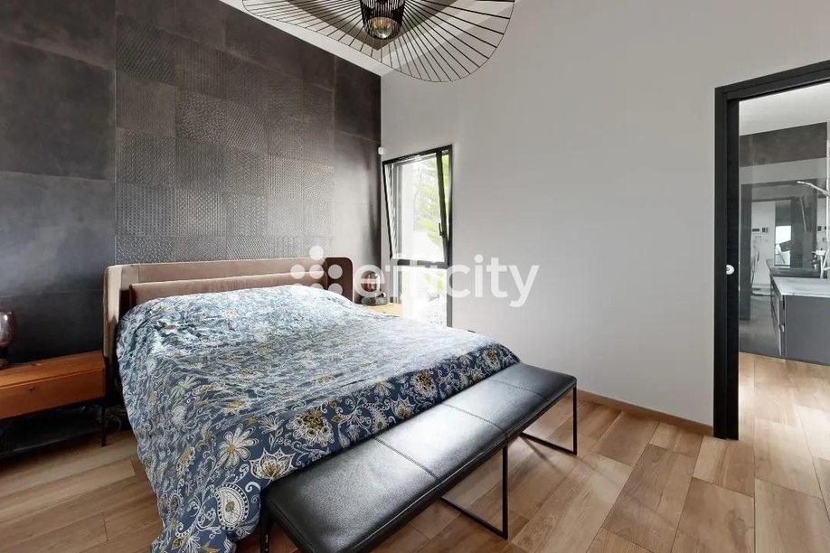 Achat immobilier Maison 6 pièces  190m2 à Saint-Alban-de-Roche (38080) - Photo n°9