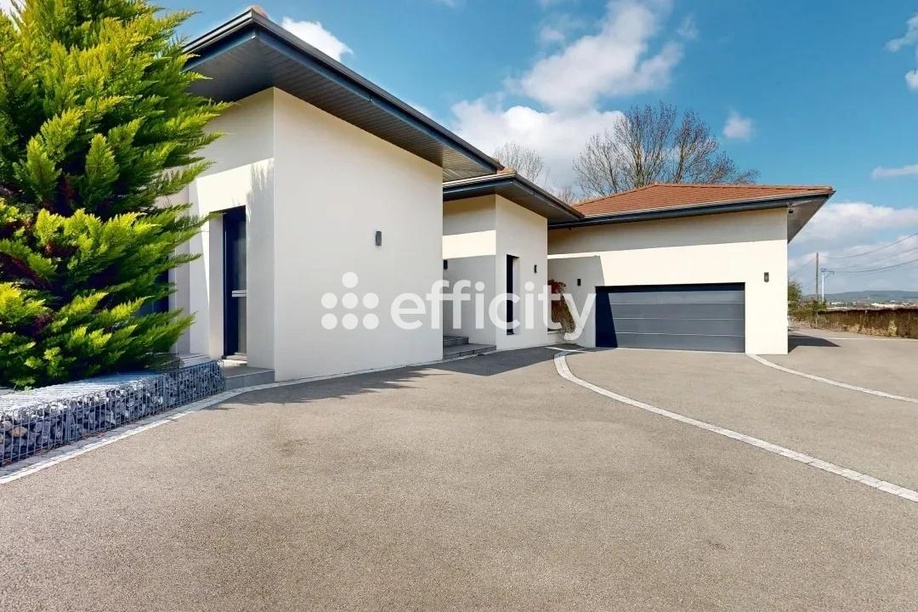 Achat immobilier Maison 6 pièces  190m2 à Saint-Alban-de-Roche (38080) - Photo n°7