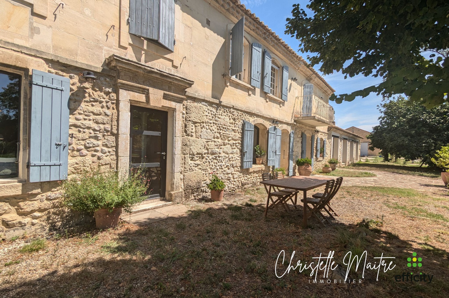 Achat immobilier Maison 10 pièces  333m2 à RAPHELE LES ARLES (13280) - Photo n°6