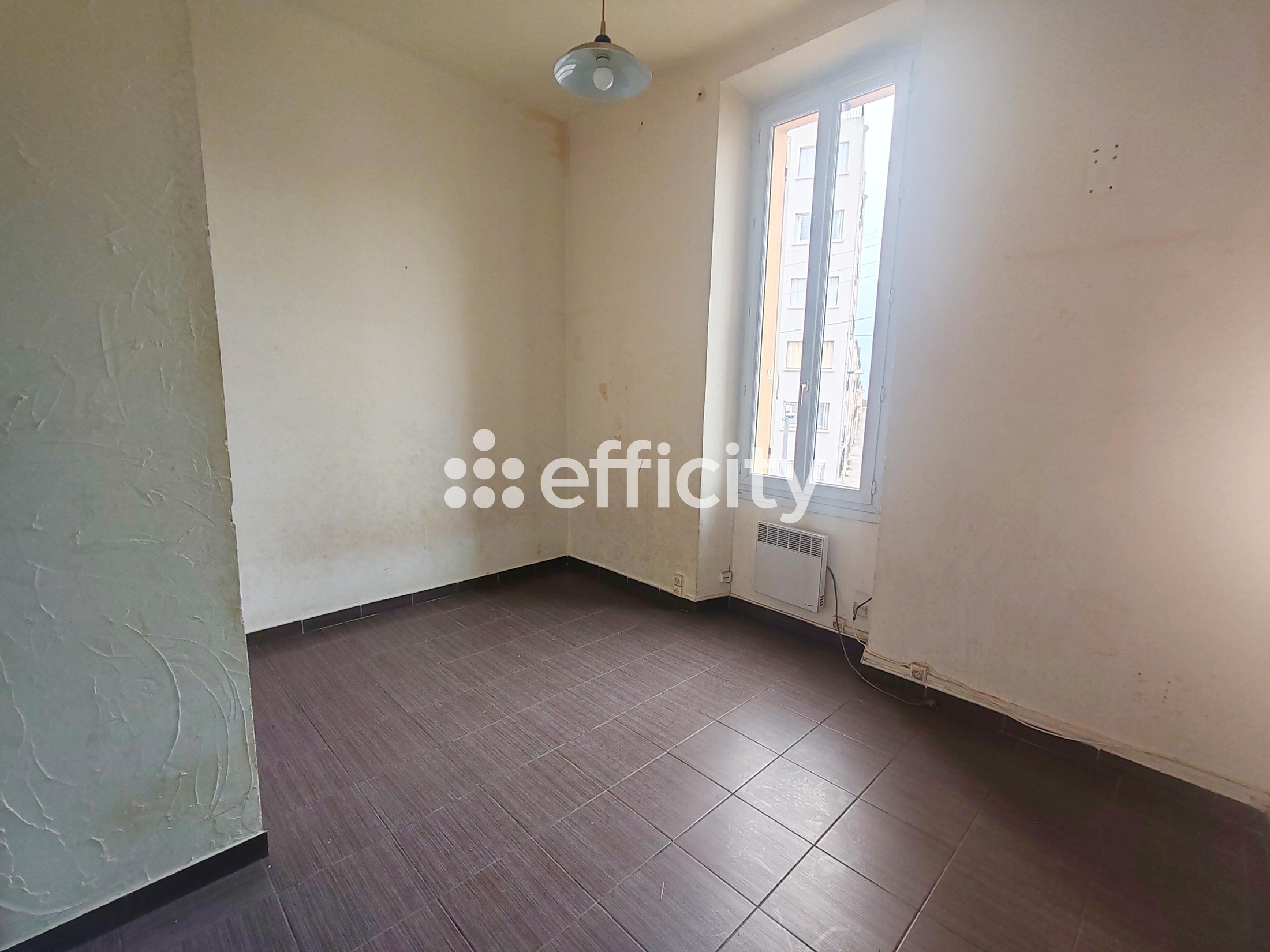 appartement 2 pièces - 32m2 à Marseille (13015)