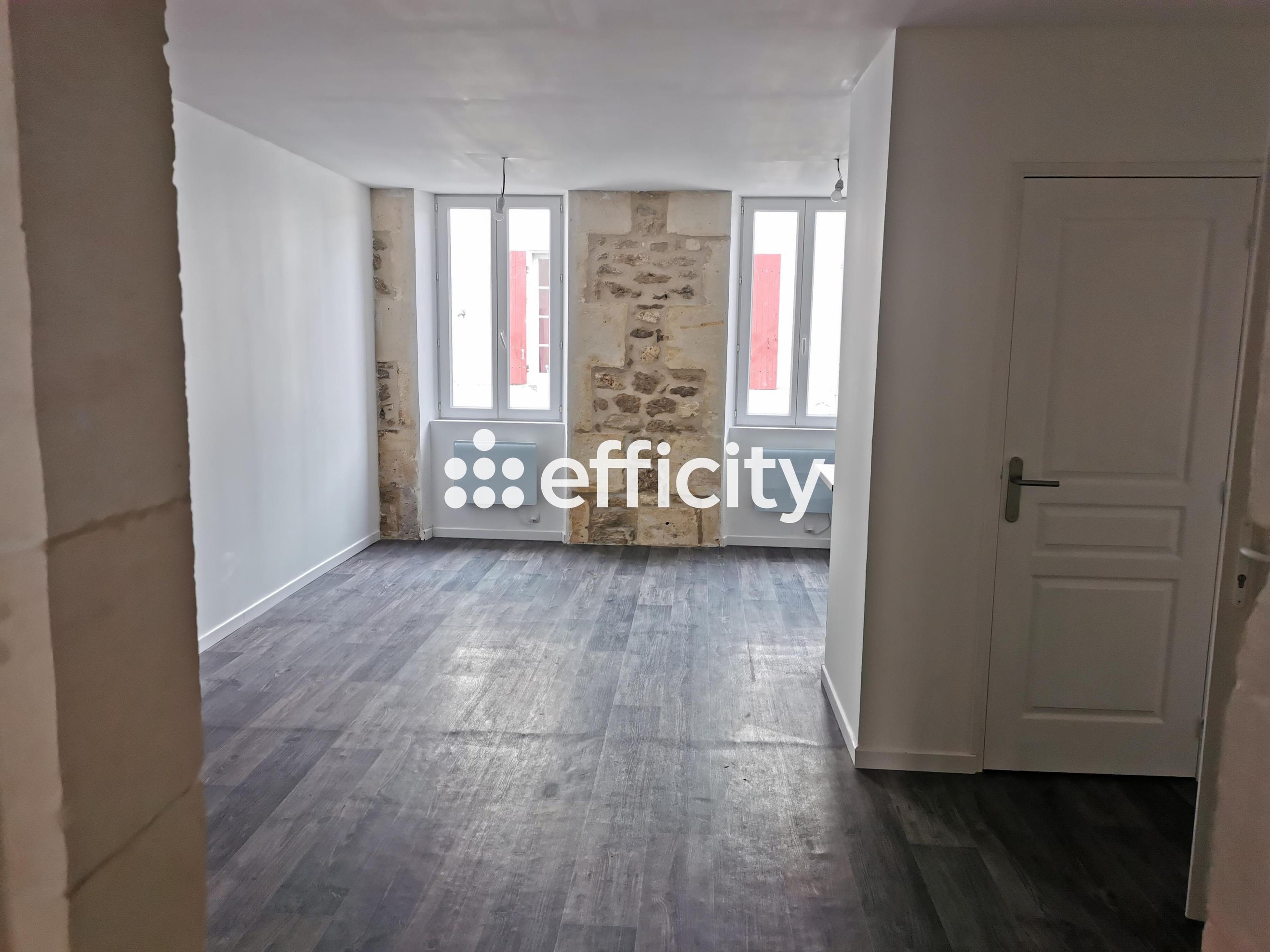 Achat immobilier Immeuble 8 pièces  185m2 à Brizambourg (17770) - Photo n°8
