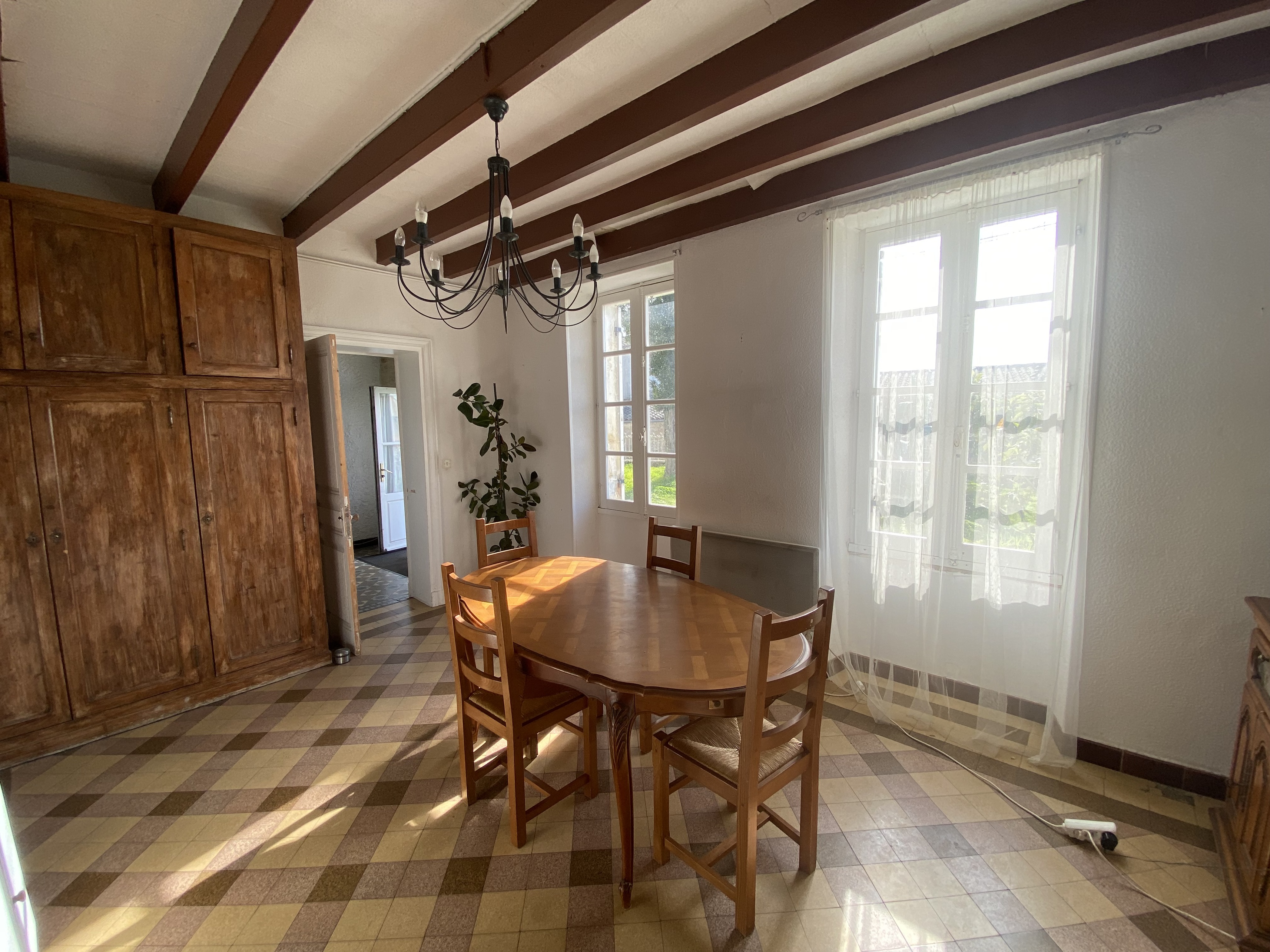 Achat immobilier Maison 6 pièces  167m2 à Saint-Gènes-de-Blaye (33390) - Photo n°5