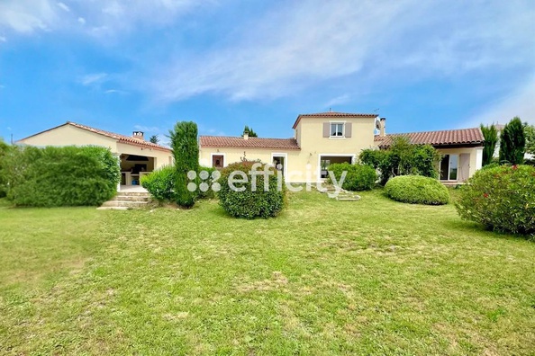 maison 7 pièces - 178m2 à Uzès (30700)