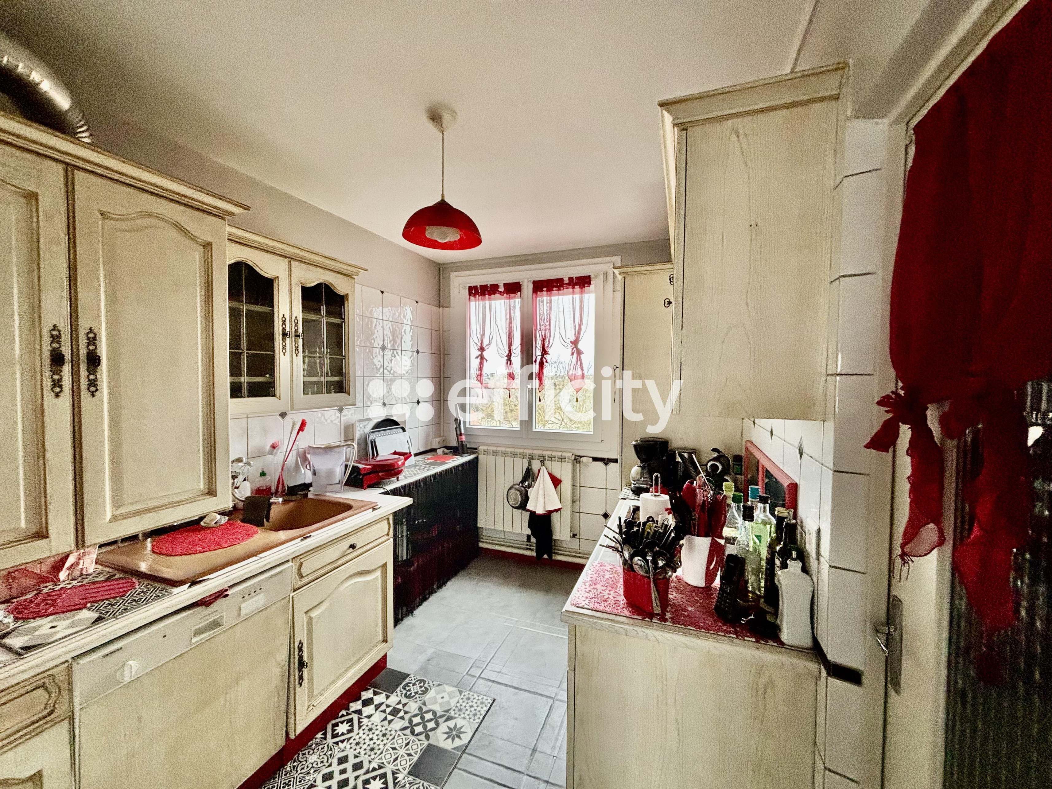 Achat immobilier Appartement 4 pièces  80m2 à Bourges (18000) - Photo n°6