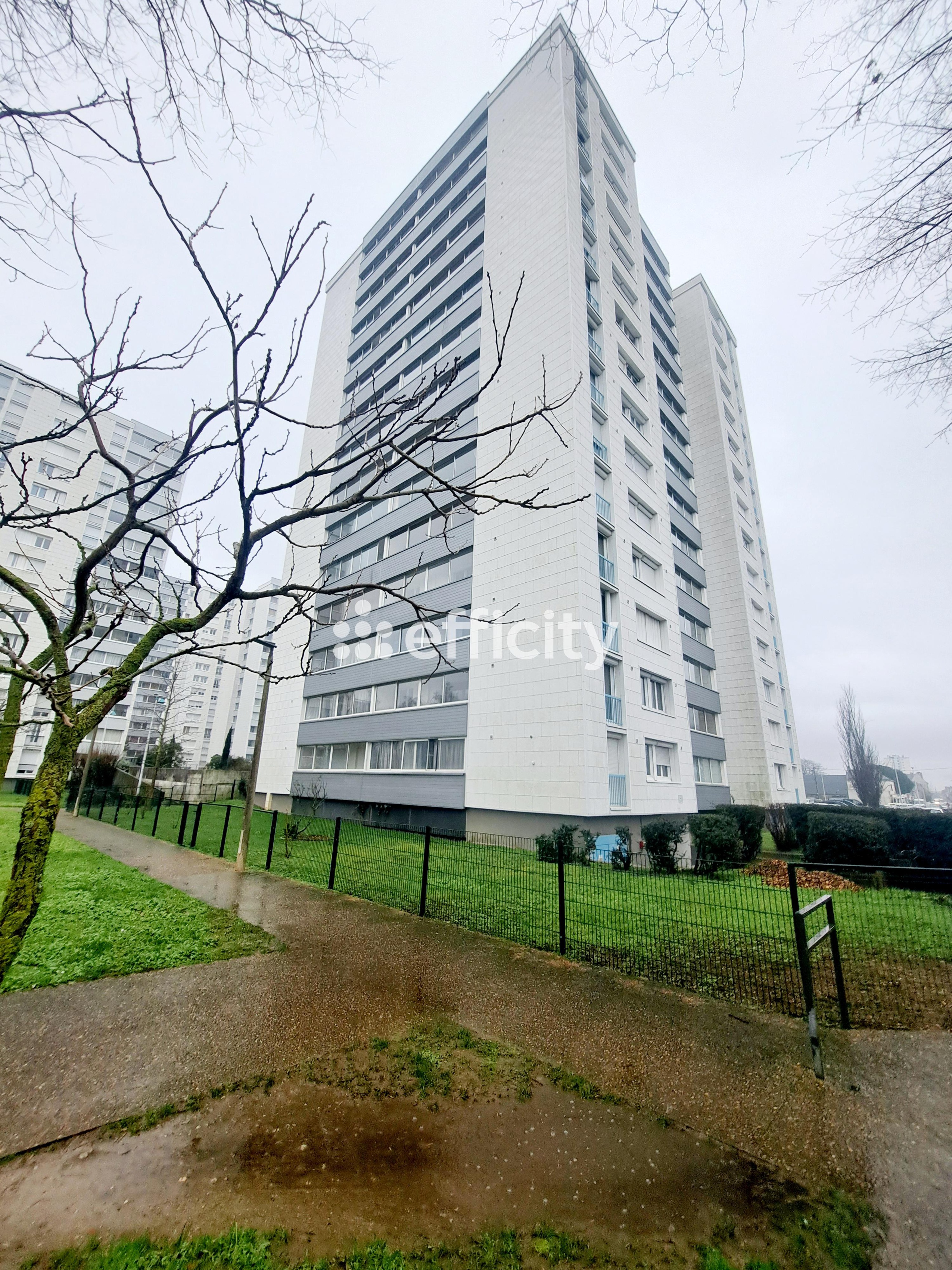 Achat immobilier Appartement 2 pièces  45m2 à Saint-Pierre-des-Corps (37700) - Photo n°1