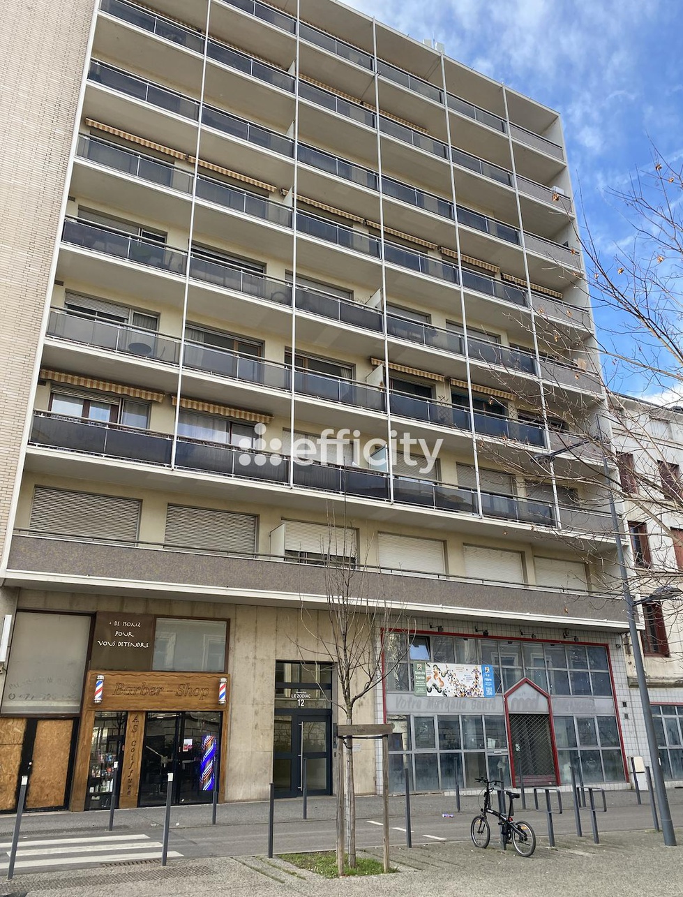 Achat immobilier Appartement 2 pièces  59m2 à Saint-Étienne (42000) - Photo n°11