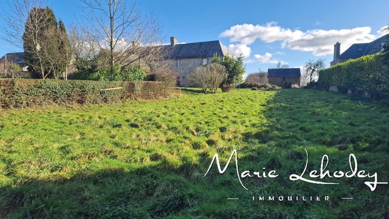 terrain  - 790m2 à La Chaise-Baudouin (50370)