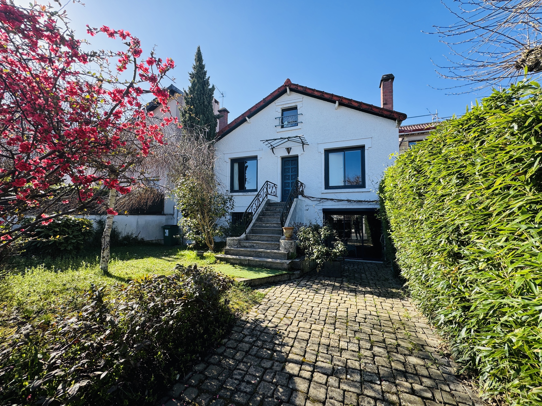 maison 6 pièces - 200m2 à Clamart (92140)