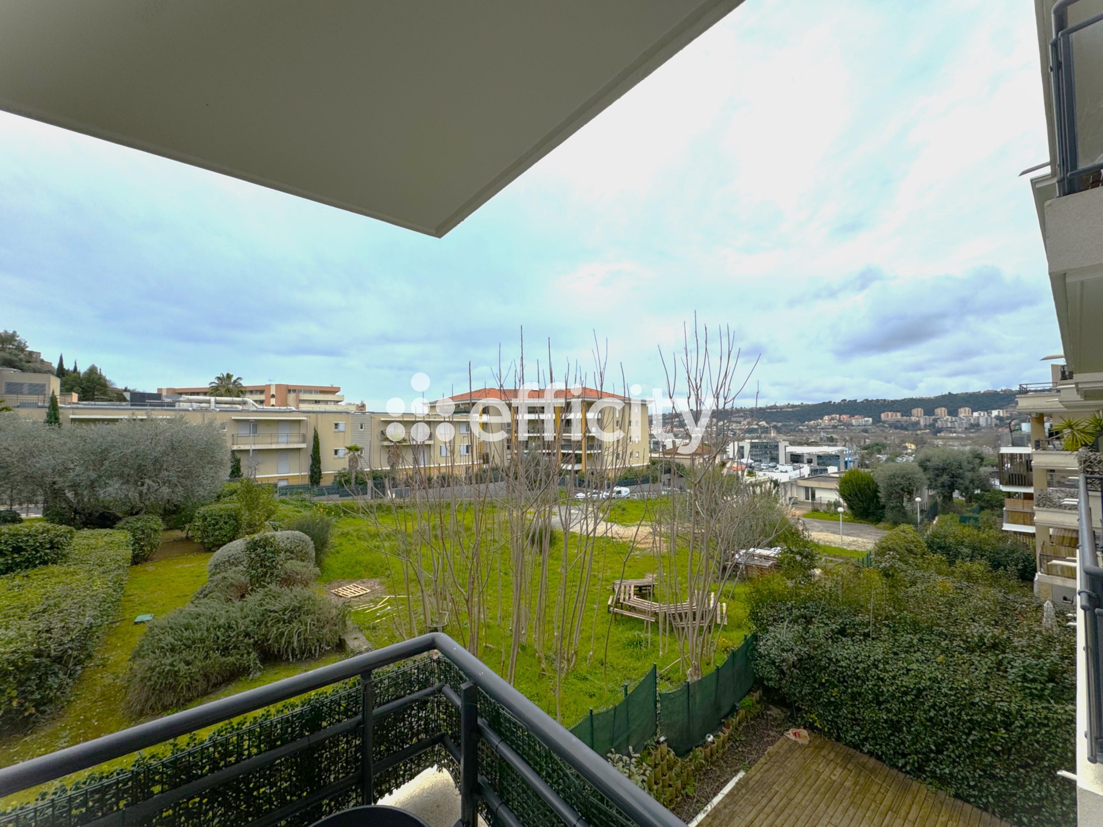 appartement 2 pièces - 48m2 à Nice (06200)