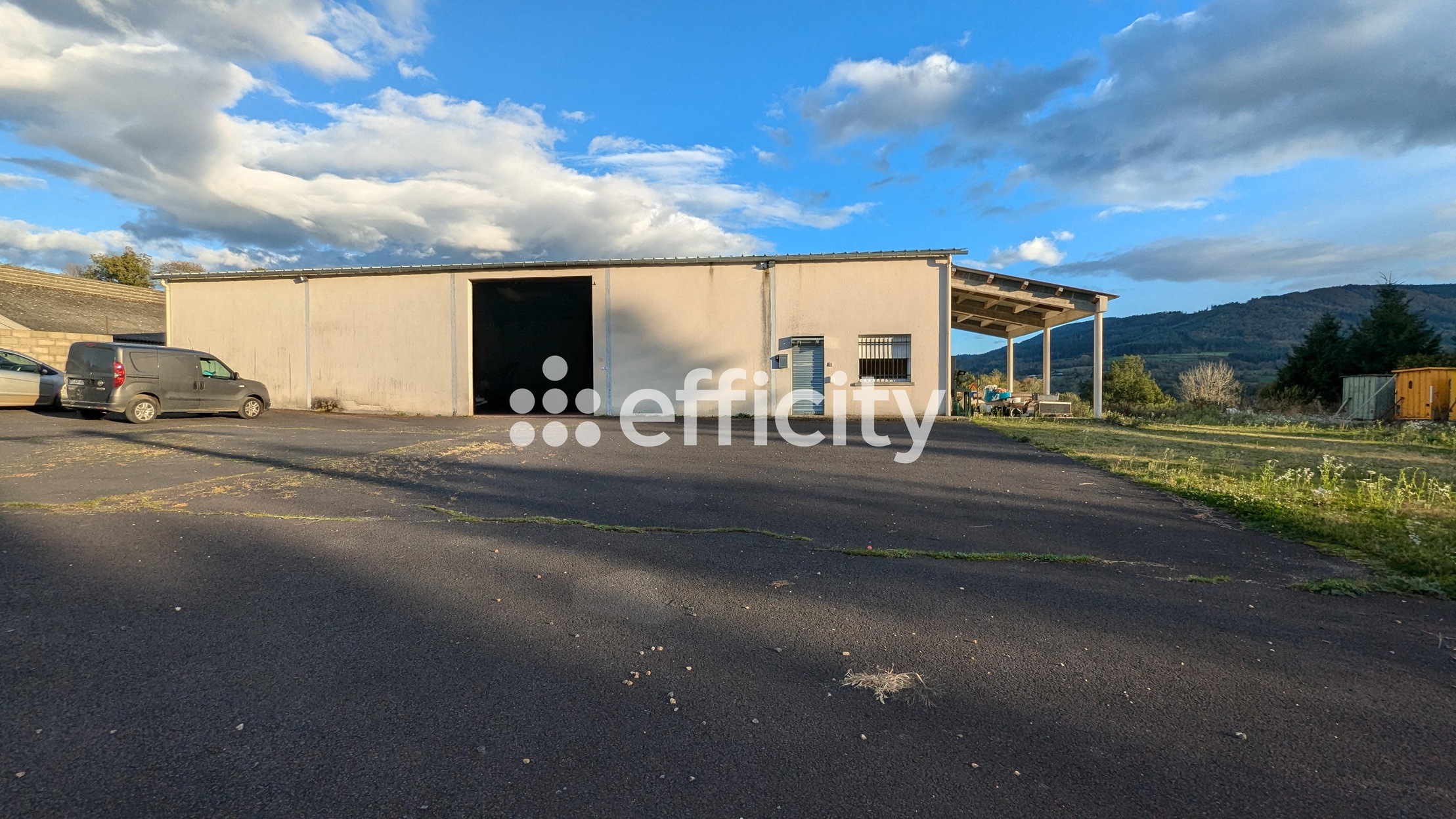 local-commercial 2 pièces - 390m2 à Viscomtat (63250)
