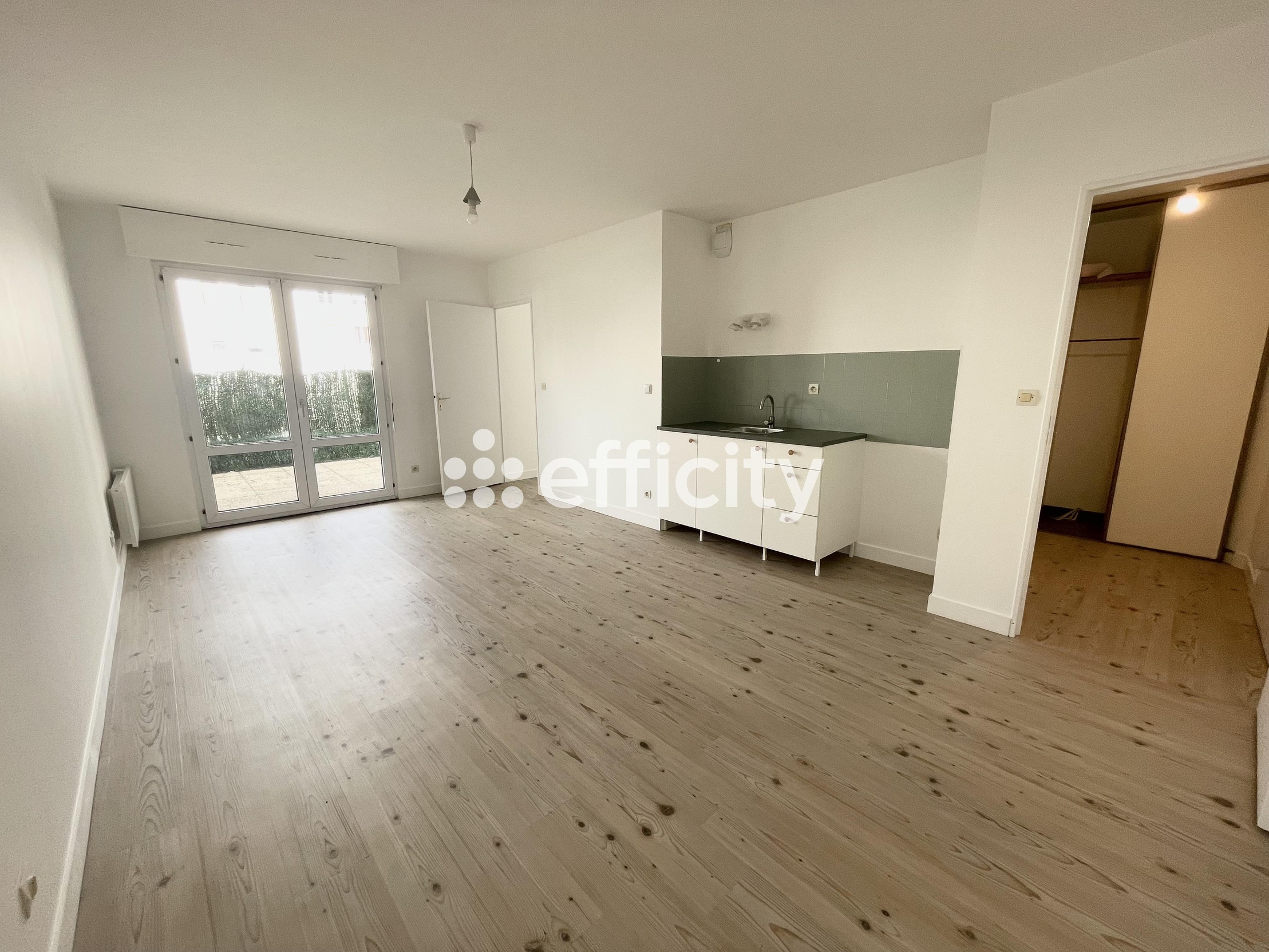 appartement 2 pièces - 37m2 à Nantes (44100)