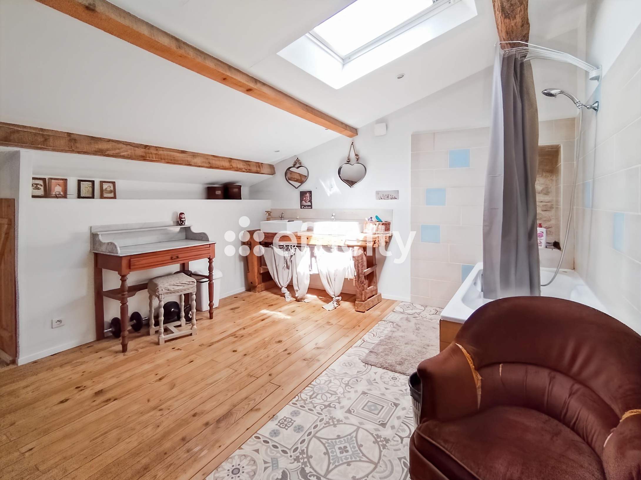 Achat immobilier Maison 6 pièces  161m2 à Le Gué-d'Alleré (17540) - Photo n°7