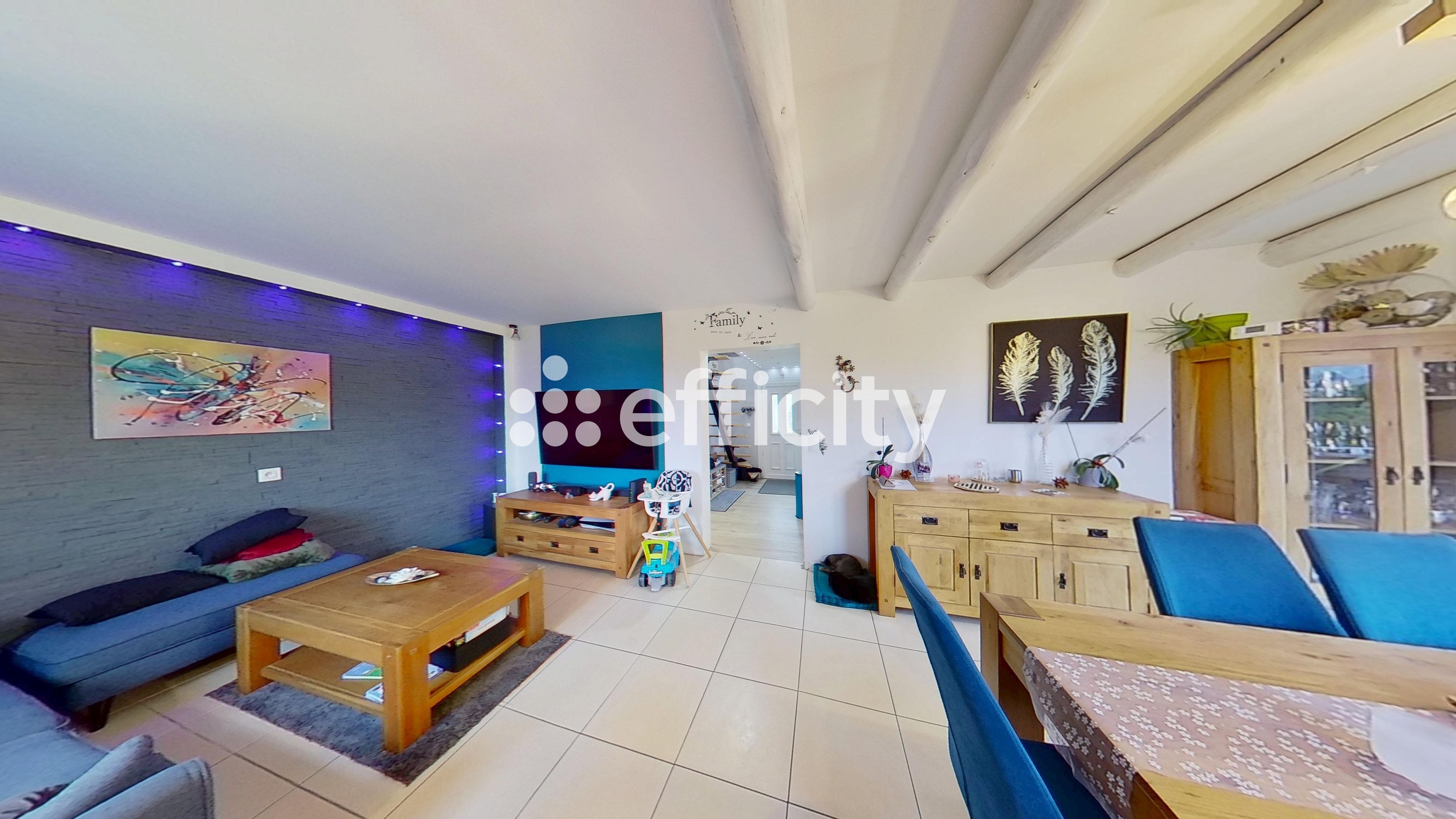 Achat immobilier Maison 6 pièces  140m2 à Scionzier (74950) - Photo n°1