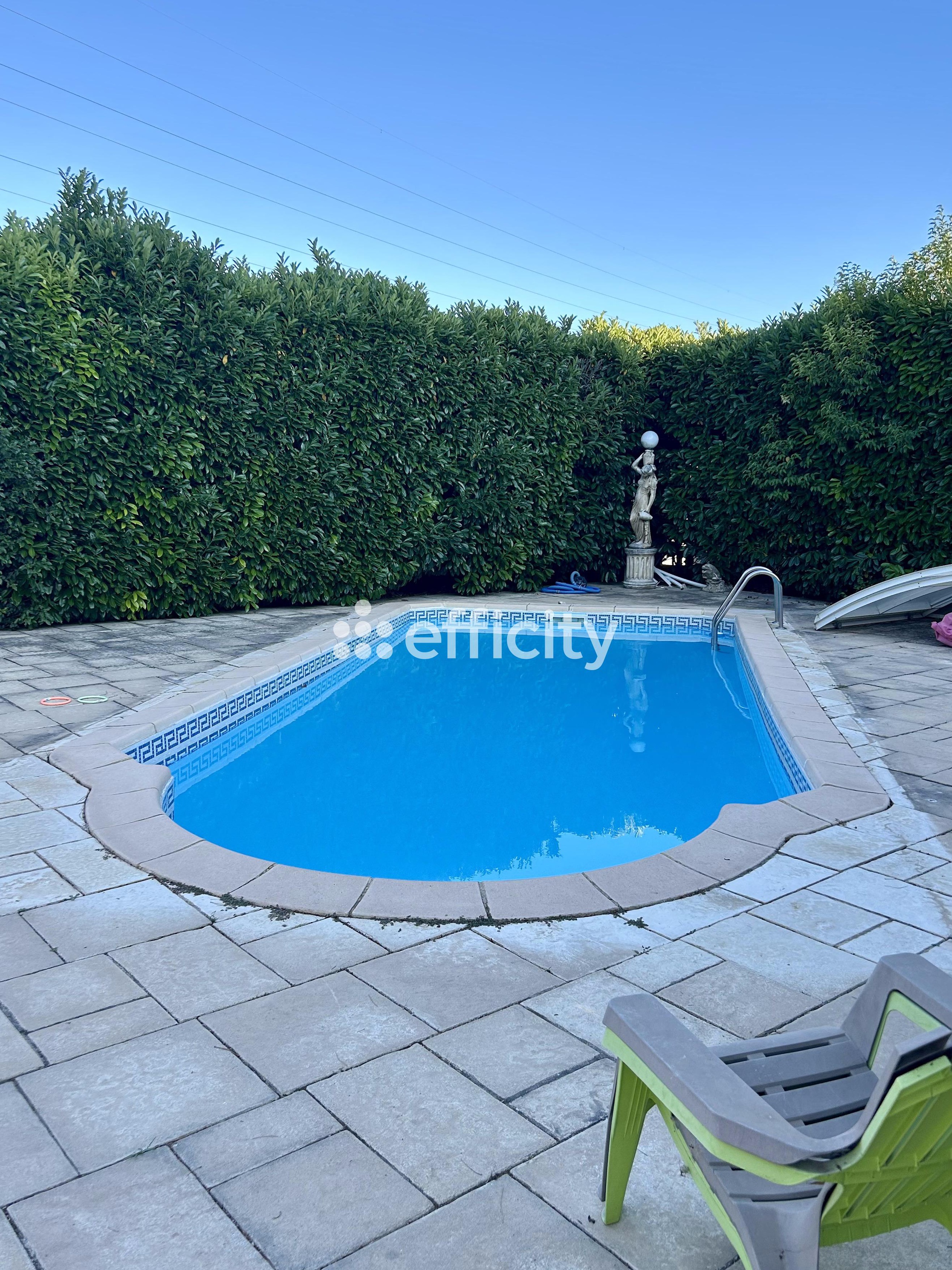 Achat immobilier Maison 7 pièces  203m2 à Gardanne (13120) - Photo n°5