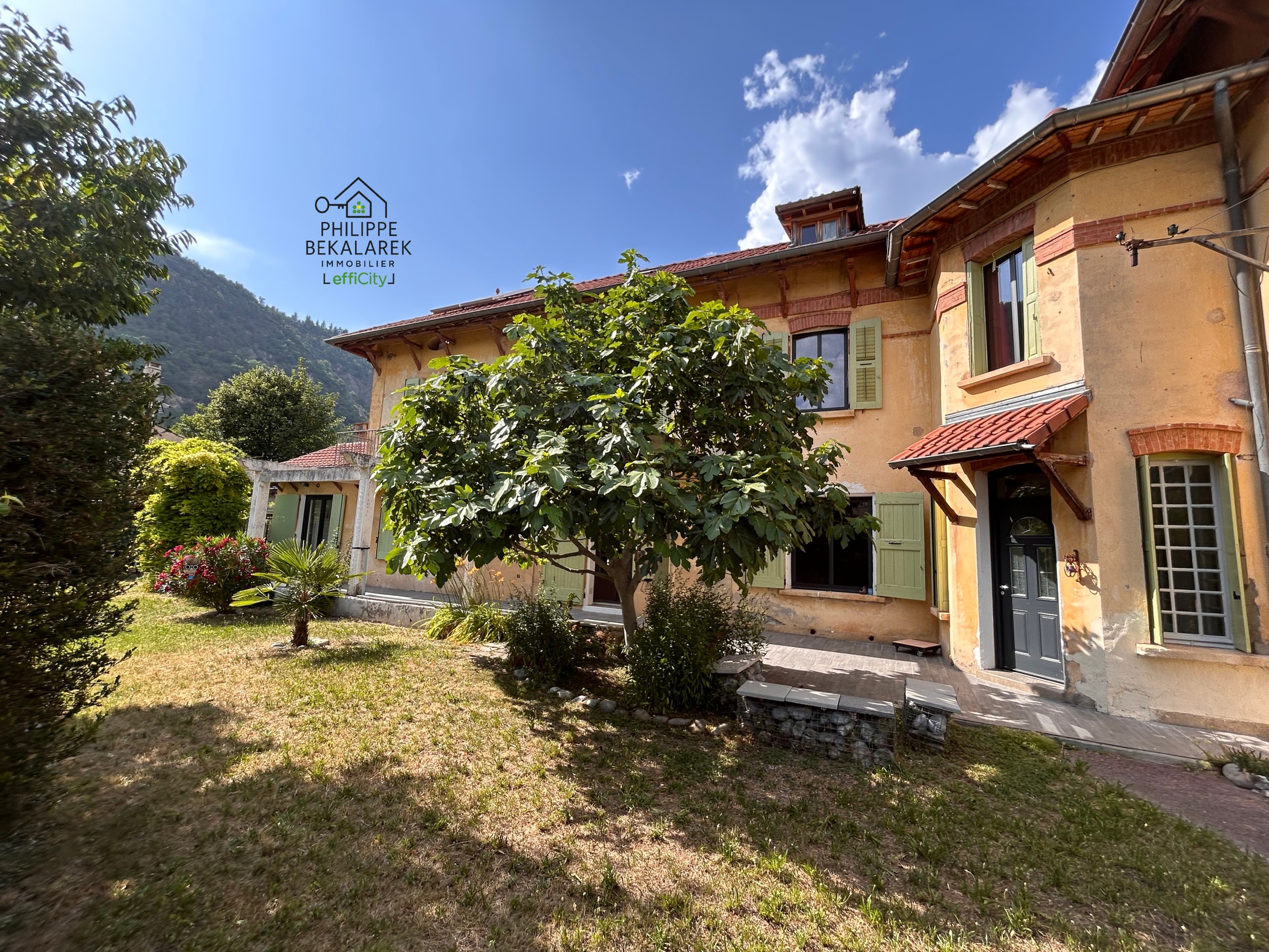 maison 9 pièces - 228m2 à Digne-les-Bains (04000)