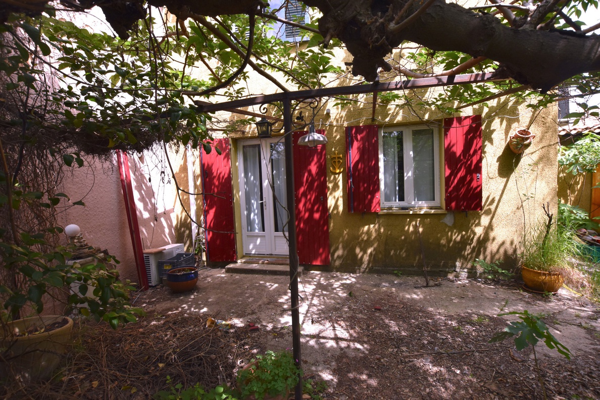 maison  - 90m2 à Bernis (30620)