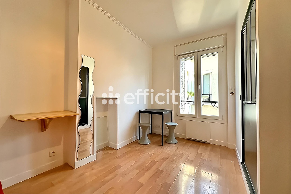 appartement 1 pièces - 14m2 à Paris (75014)