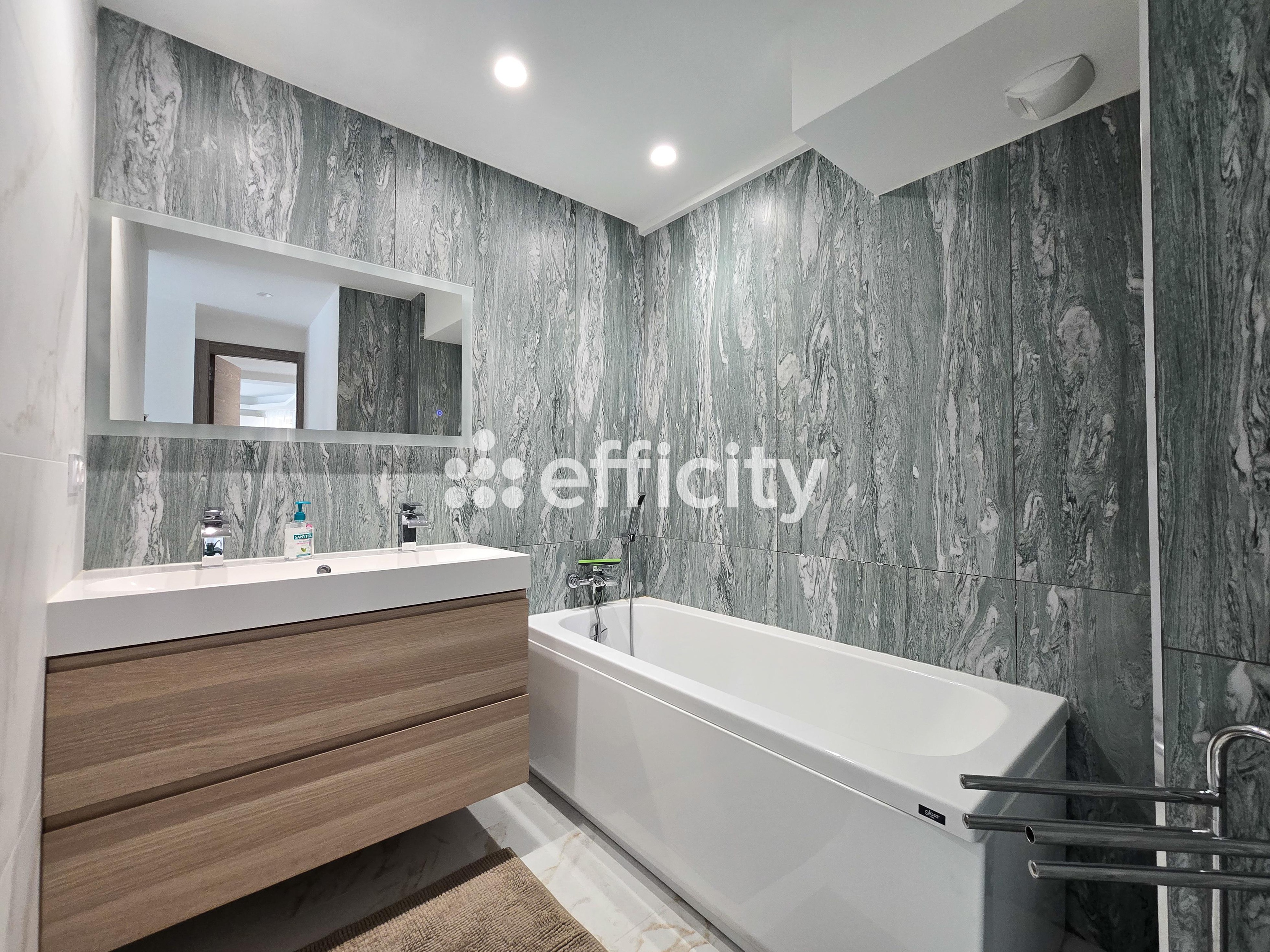 Achat immobilier Appartement 3 pièces  70m2 à Cannes (06400) - Photo n°5