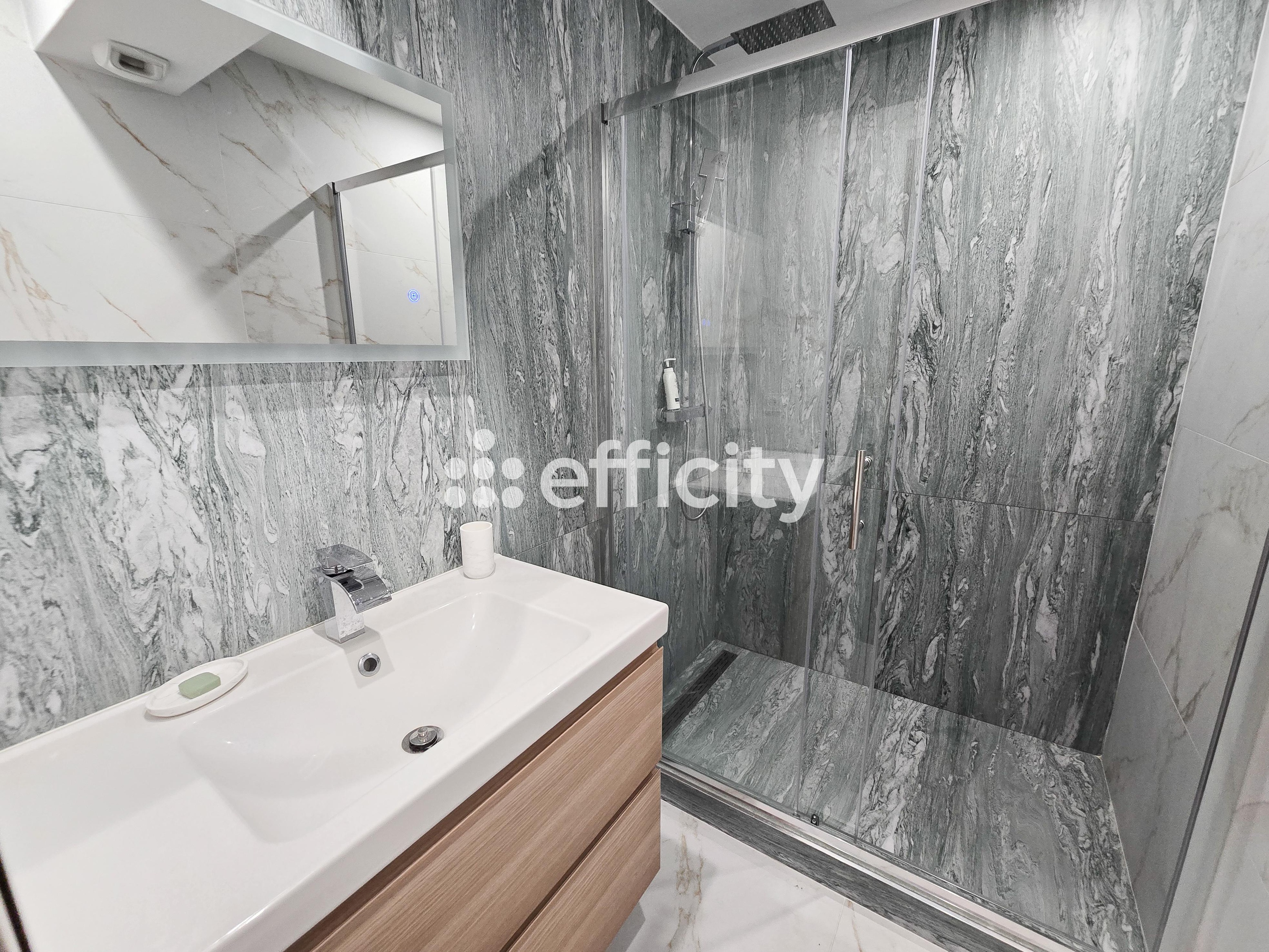 Achat immobilier Appartement 3 pièces  70m2 à Cannes (06400) - Photo n°7