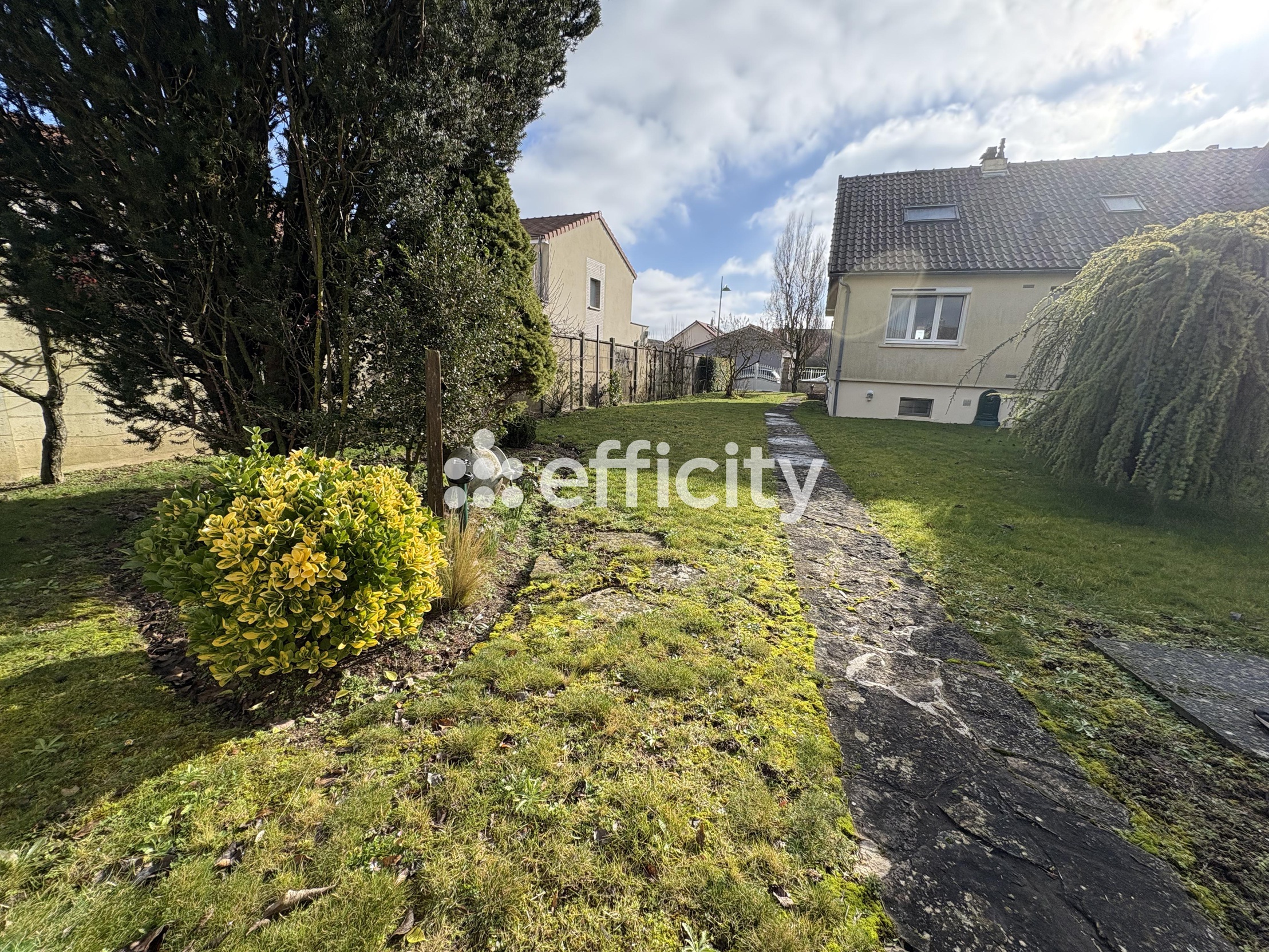 maison 6 pièces - 117m2 à Châlons-en-Champagne (51000)